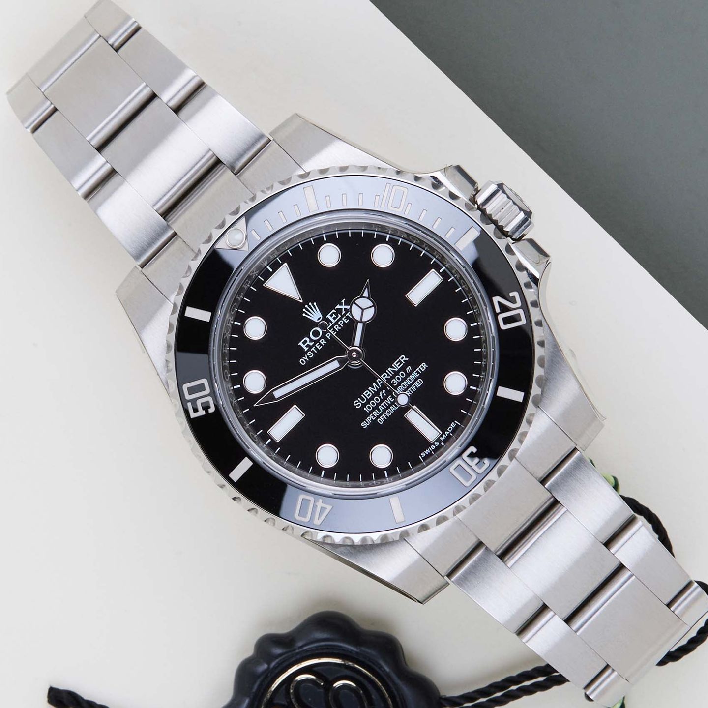 Rolex Submariner No Date 114060 (2016) - Black dial 40 mm Steel case (1/8)