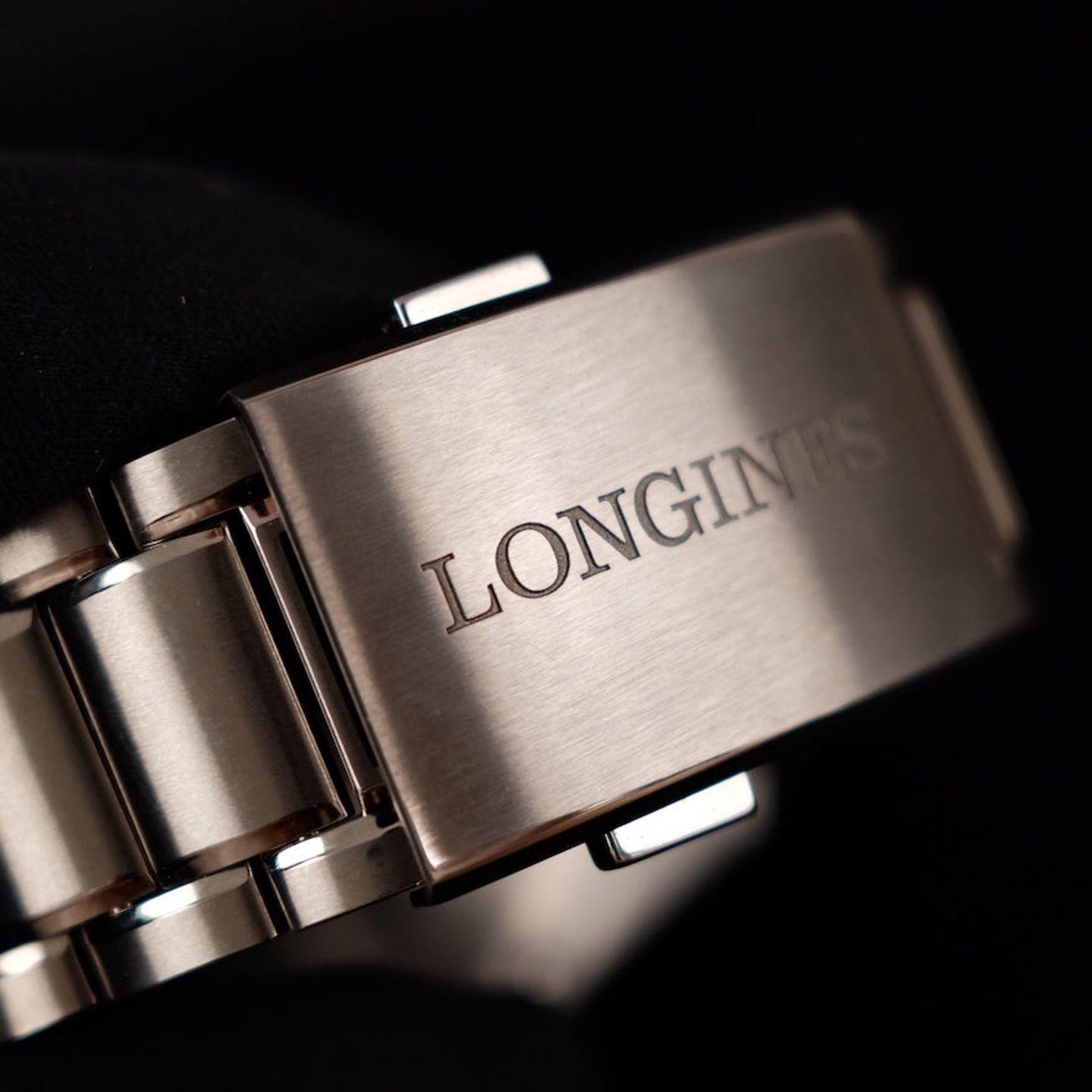 Longines Spirit L3.812.4.63.2 (2022) - Black dial 42 mm Steel case (6/8)