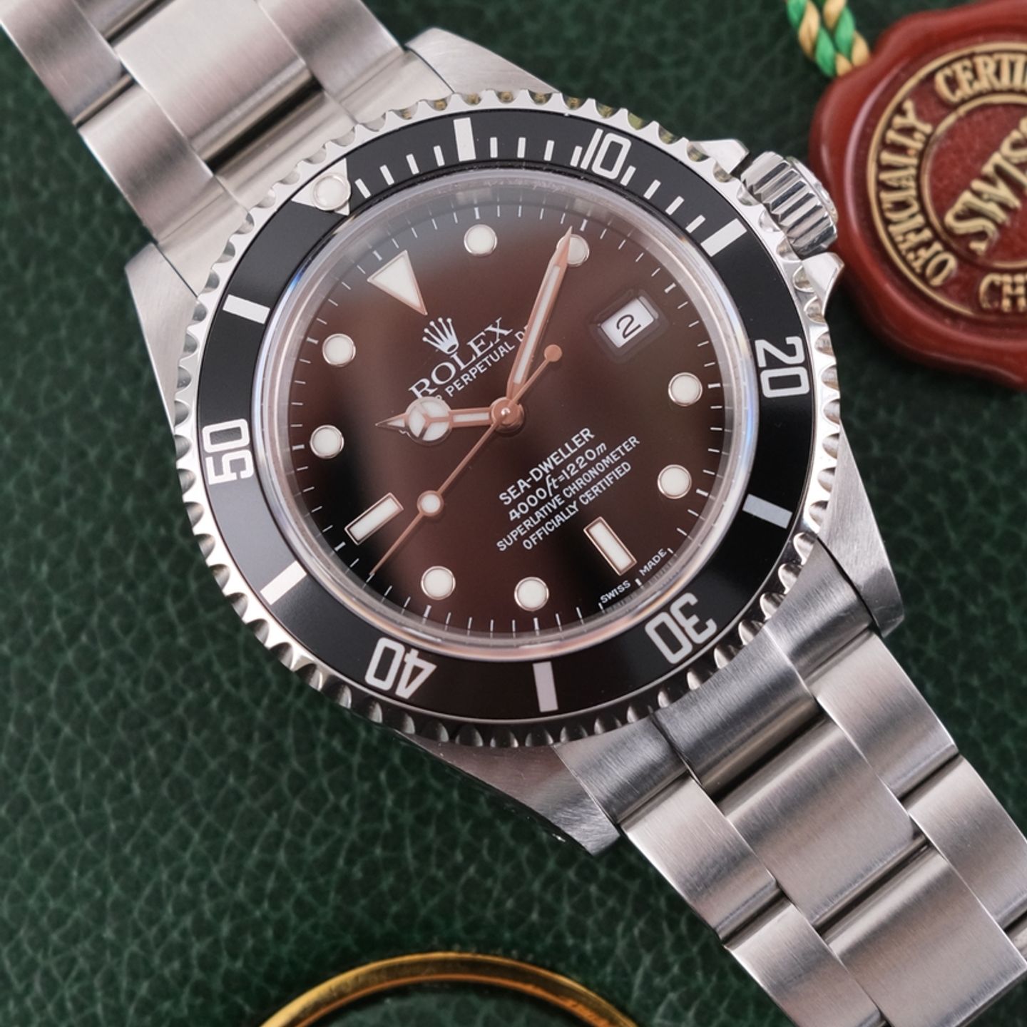 Rolex Sea-Dweller 4000 16600 (2003) - Black dial 40 mm Steel case (1/8)