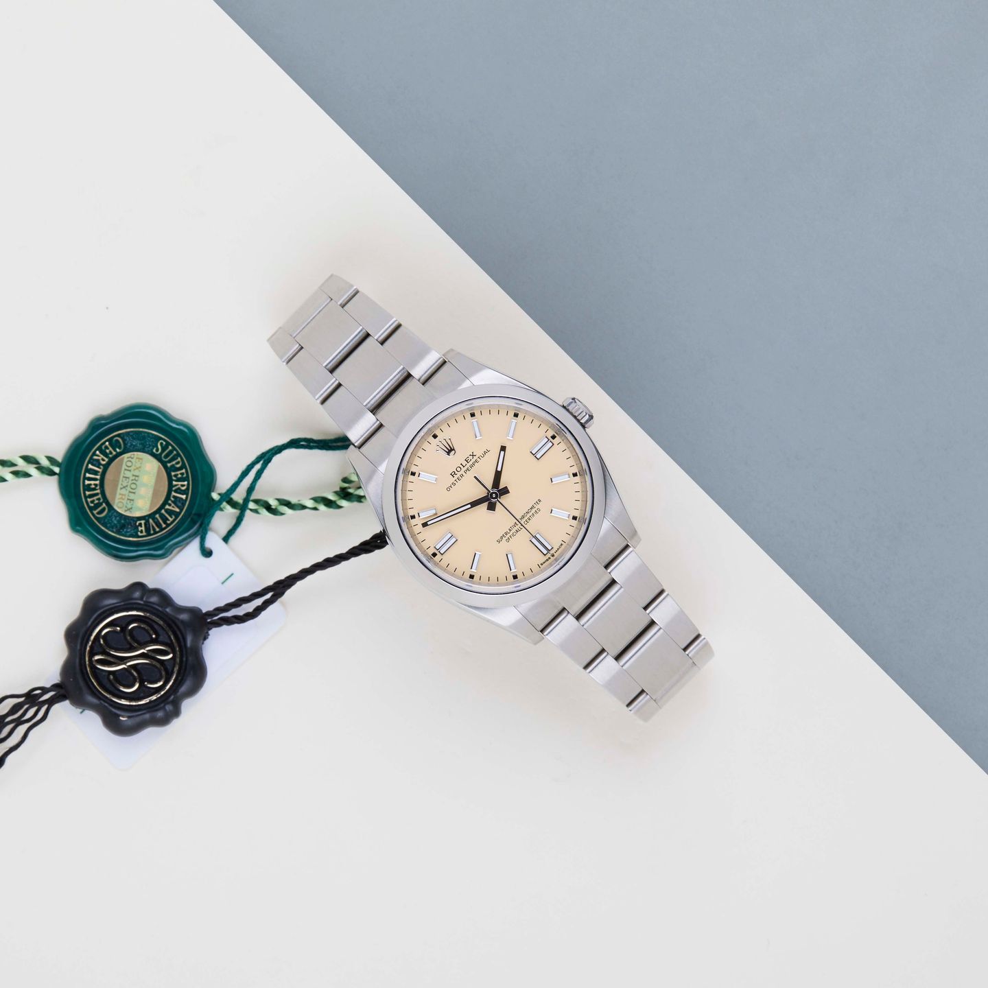 Rolex Oyster Perpetual 36 126000 - (2/8)