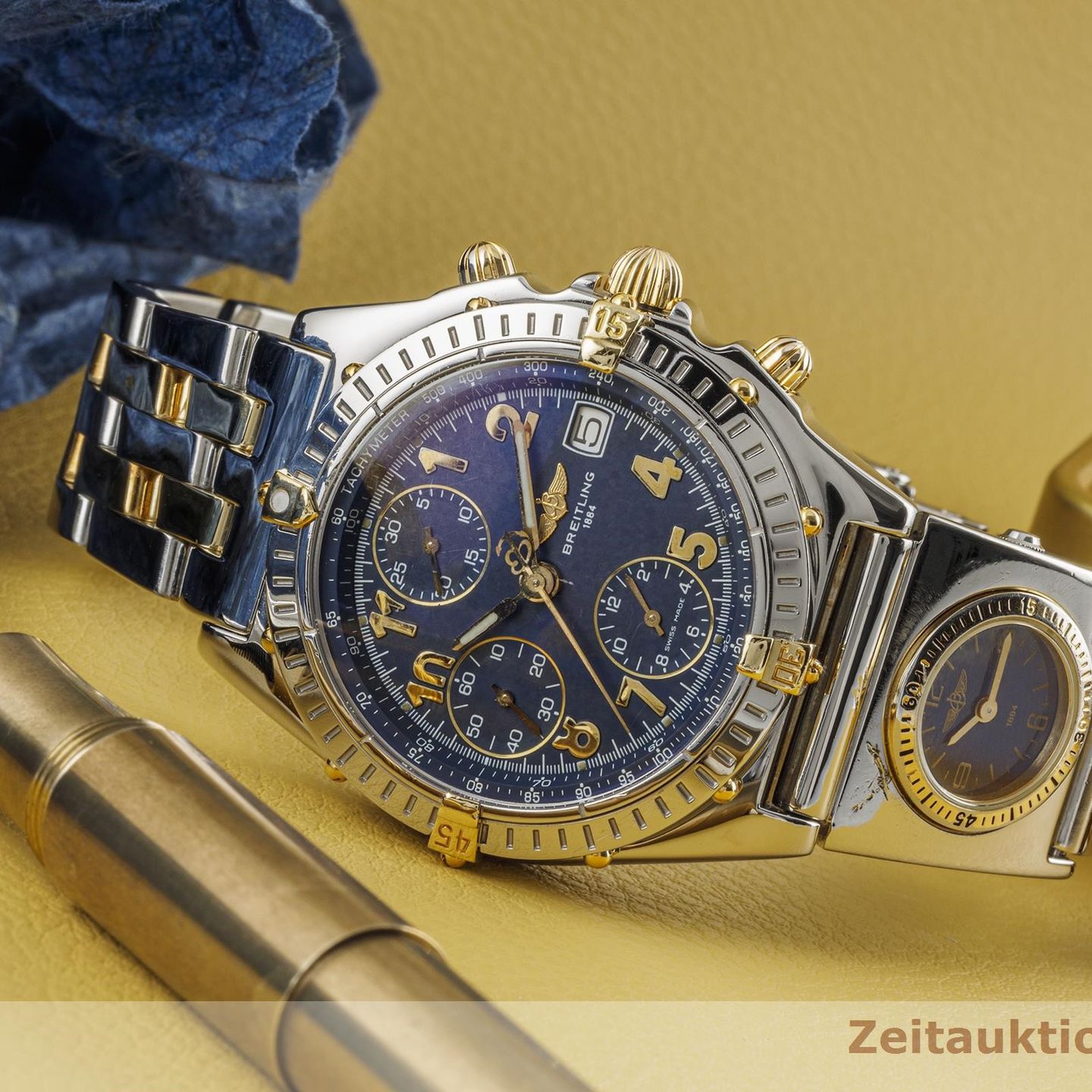 Breitling Chronomat B13050.1 (1998) - Blue dial 39 mm Steel case (2/8)