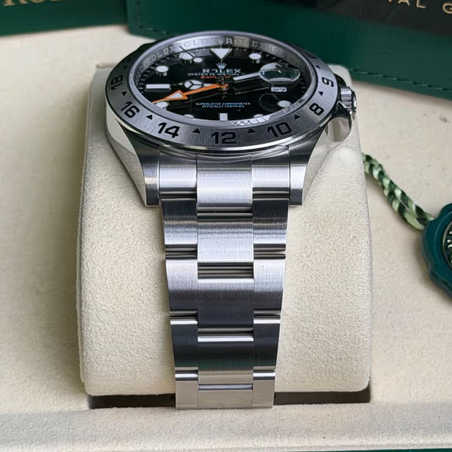 Rolex Explorer II 226570 - (4/7)