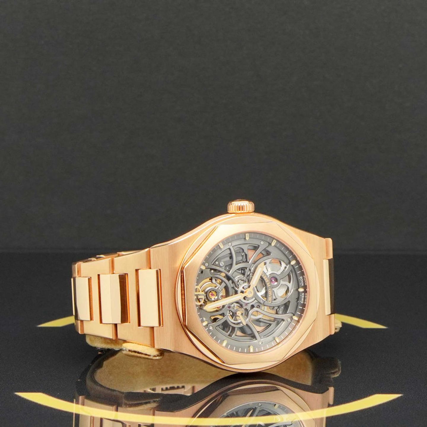 Girard-Perregaux Laureato 81015-52-002-52A (2023) - Transparant wijzerplaat 43mm Roségoud (4/7)