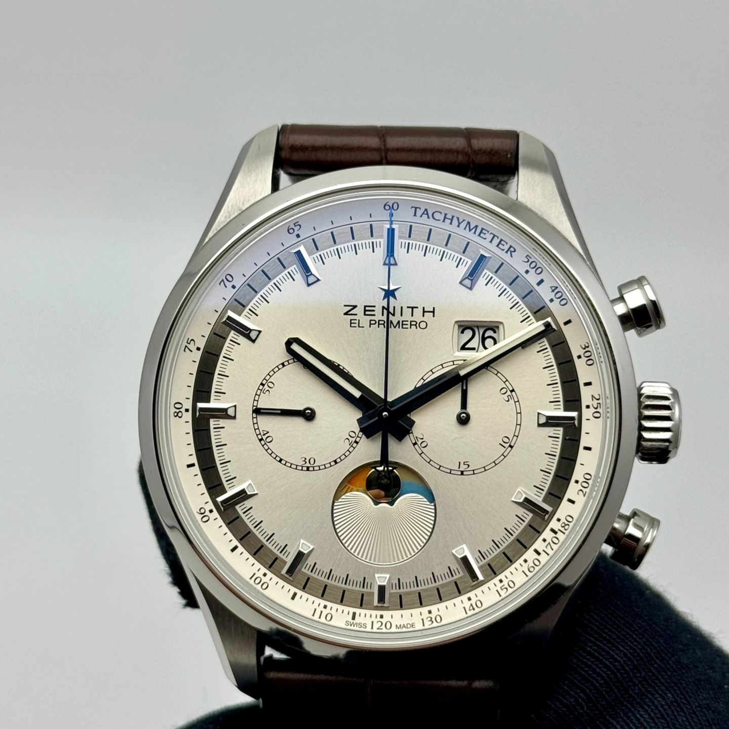 Zenith El Primero 03.2160.4047/02.C713 (2018) - Silver dial 45 mm Steel case (3/10)