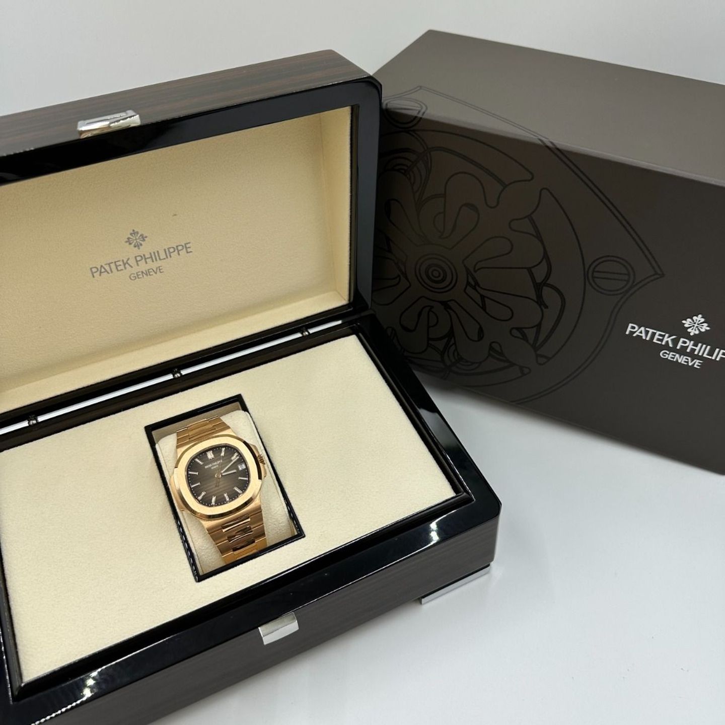 Patek Philippe Nautilus 5711/1R-001 - (3/8)