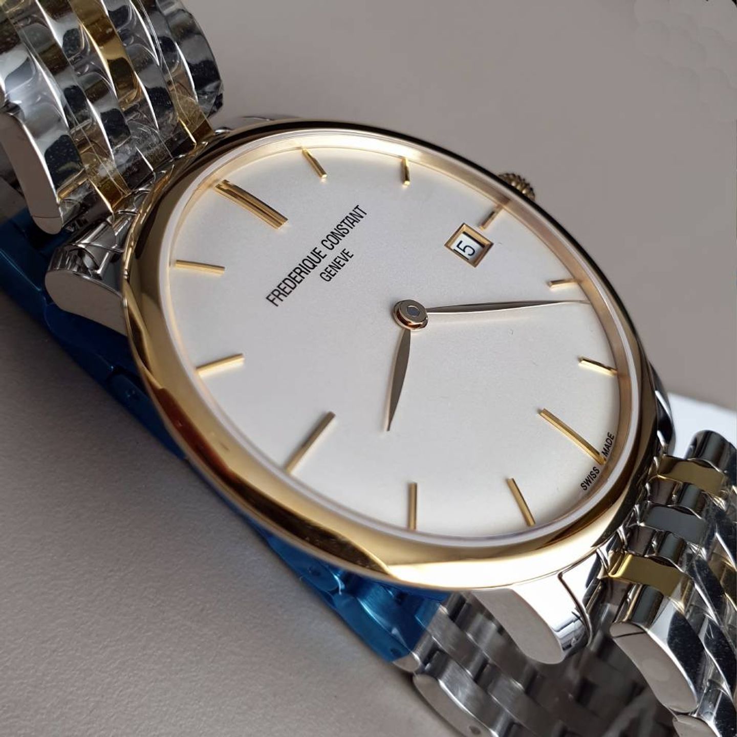 Frederique Constant Slimline Automatic FC-306V4S3B2 (2025) - Silver dial 40 mm Steel case (5/8)