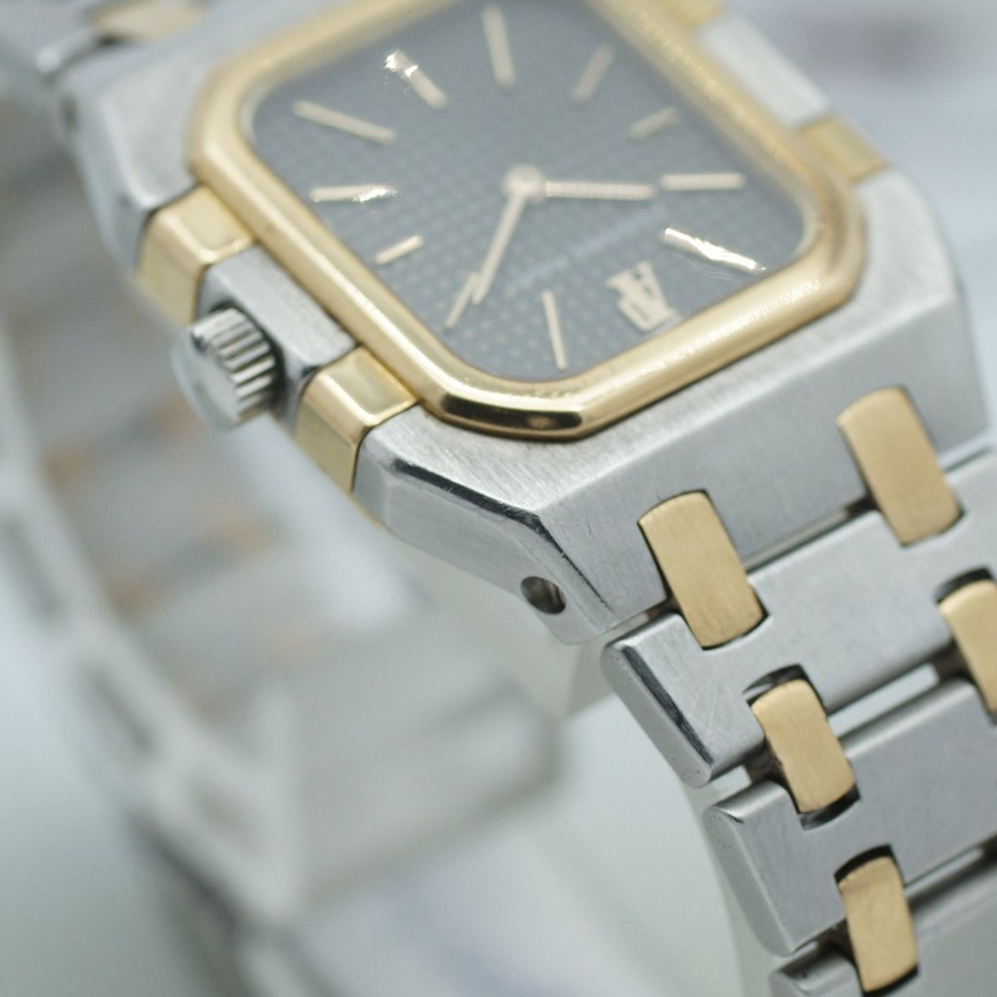 Audemars Piguet Royal Oak Lady 6010SA (1985) - 25mm Goud/Staal (4/8)
