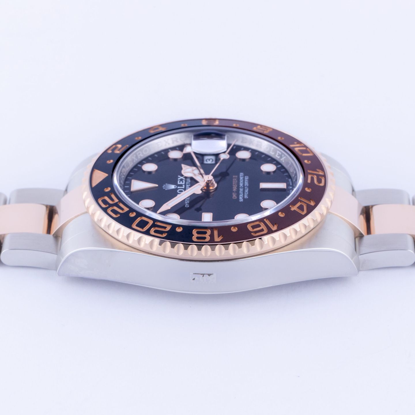 Rolex GMT-Master II 126711CHNR (2022) - Black dial 40 mm Gold/Steel case (5/7)