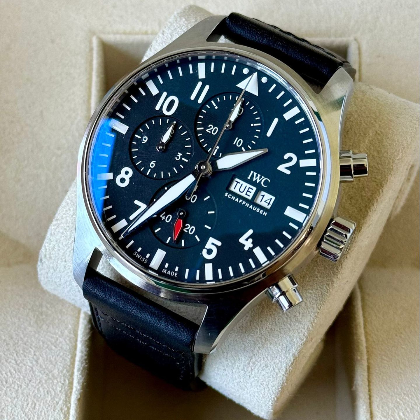 IWC Pilot Chronograph IW378001 (2024) - Zwart wijzerplaat 43mm Staal (3/6)