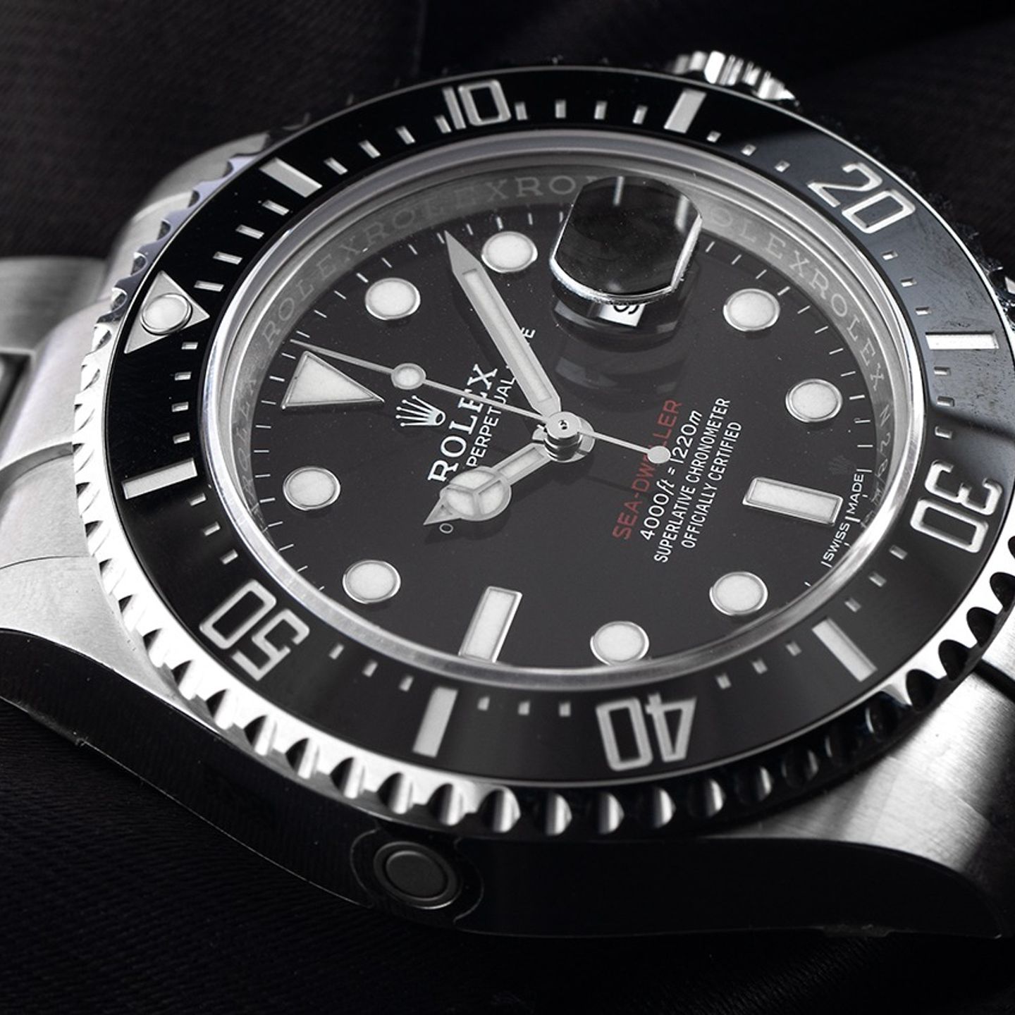 Rolex Sea-Dweller 126600 (2018) - Black dial 43 mm Steel case (3/7)