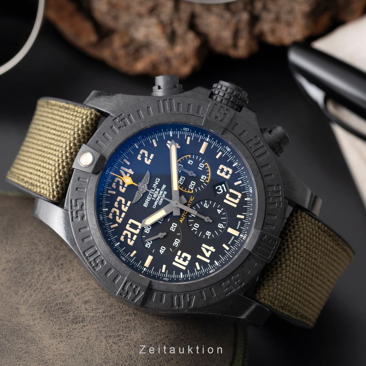 Breitling Avenger Hurricane XB12101A/BF46 - (2/8)