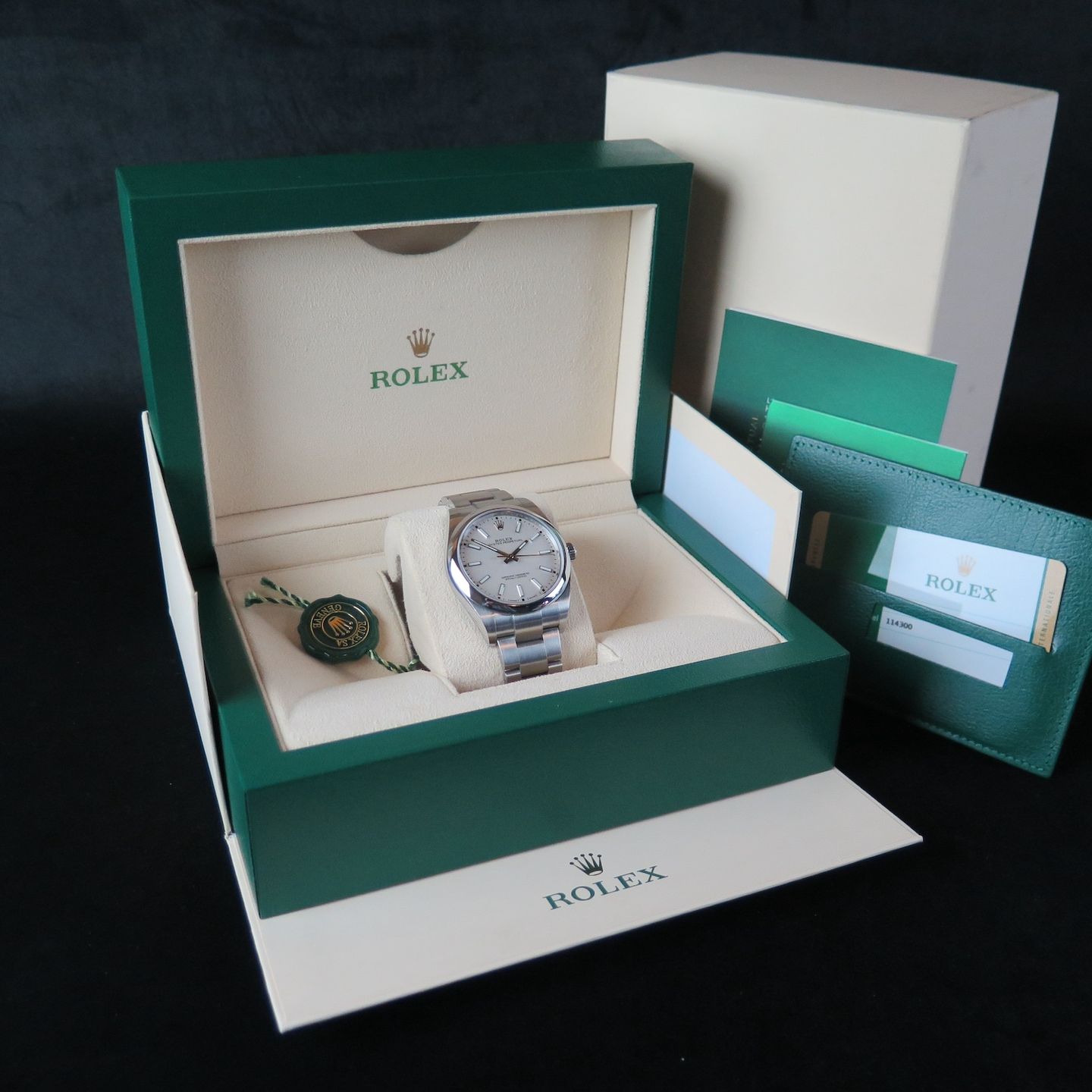 Rolex Oyster Perpetual 39 114300 - (8/8)