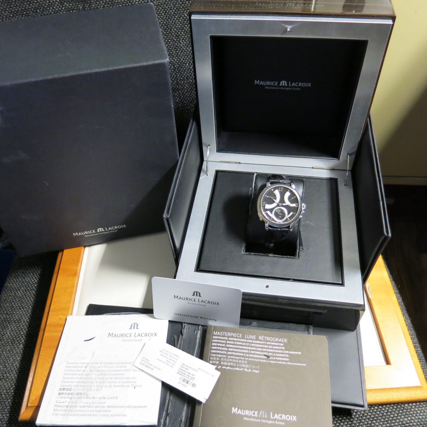 Maurice Lacroix Masterpiece MP7078-SS001-320 (2012) - Black dial 43 mm Steel case (4/4)