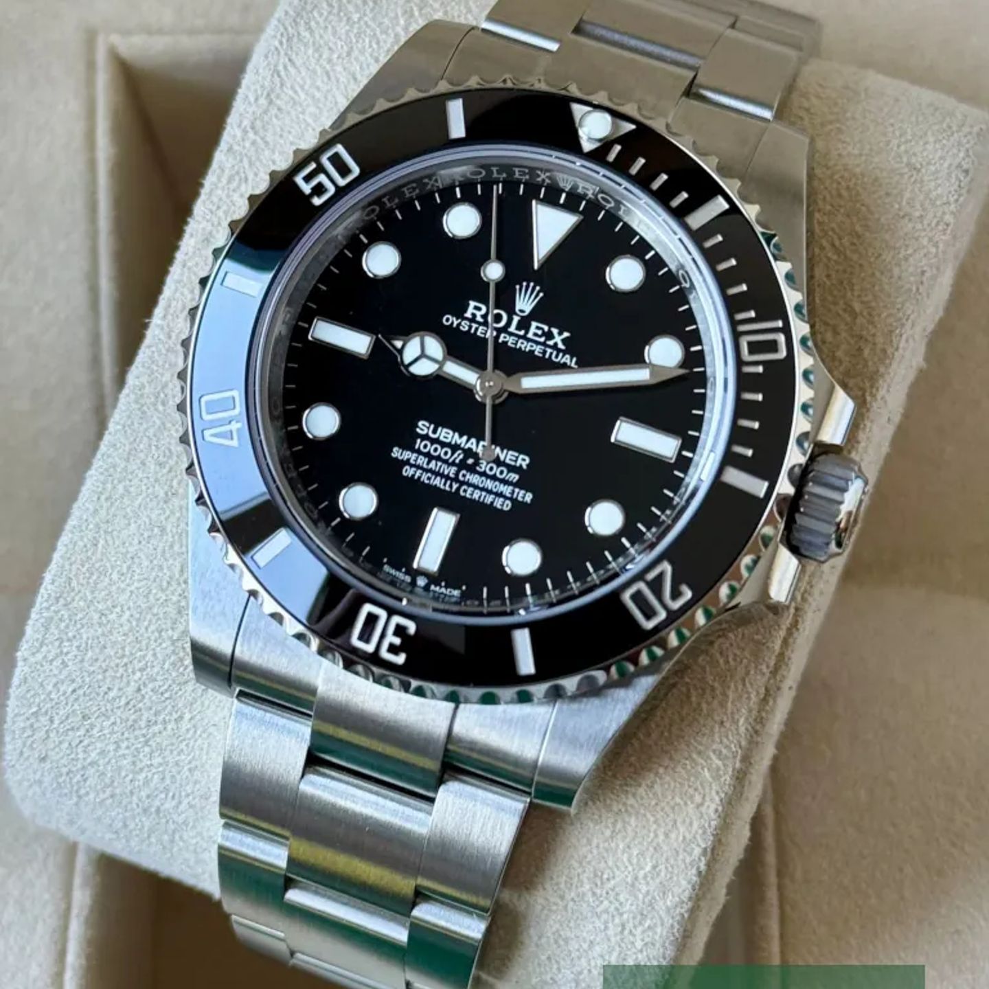 Rolex Submariner No Date 124060 (2025) - Black dial 41 mm Steel case (3/7)