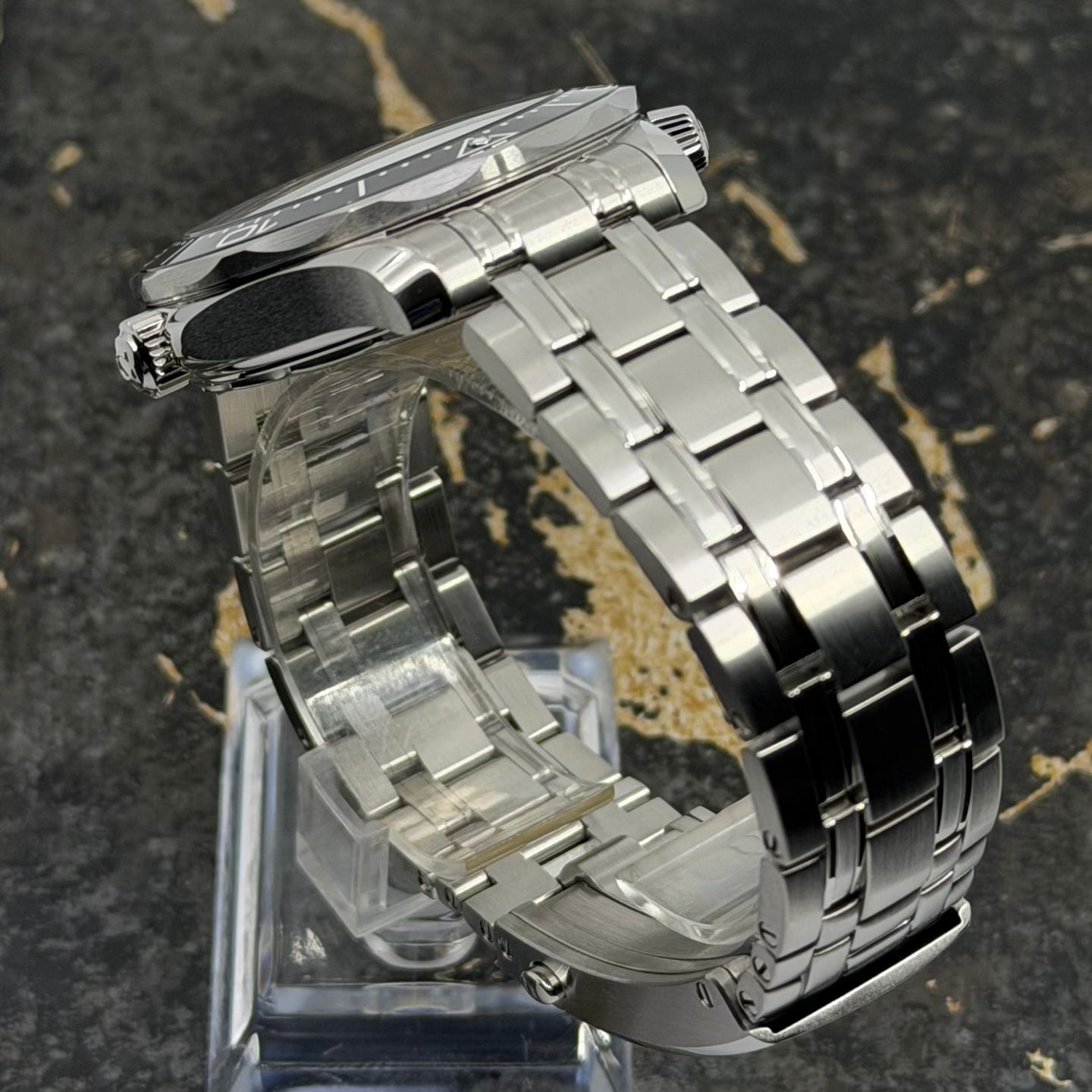 Omega Seamaster Diver 300 M 210.30.42.20.01.001 - (6/8)