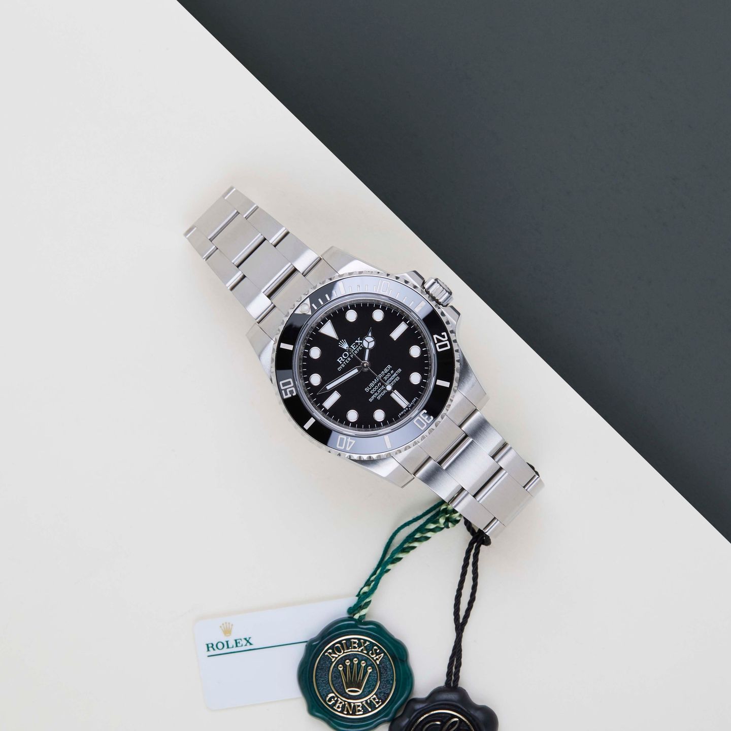 Rolex Submariner No Date 114060 (2017) - Zwart wijzerplaat 40mm Staal (2/8)