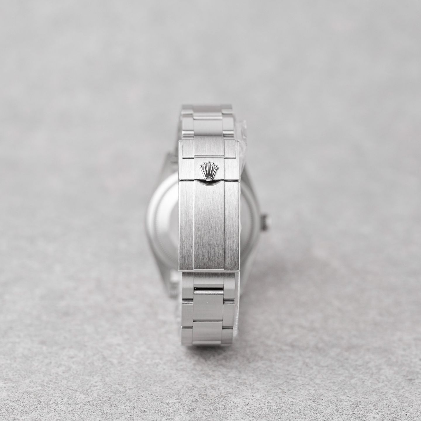 Rolex Explorer 124270 (2022) - Black dial 36 mm Steel case (6/8)