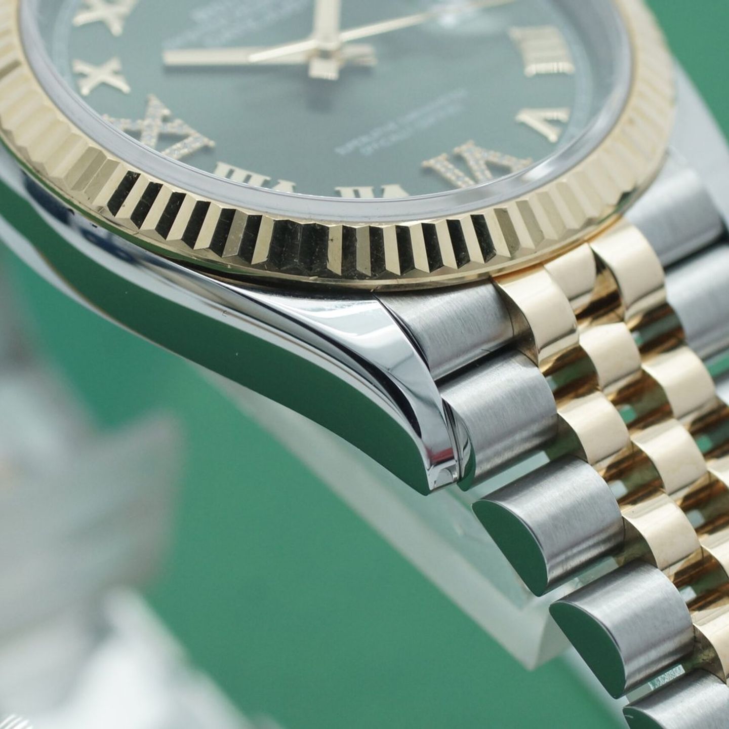 Rolex Datejust 36 126233 (2019) - 36 mm Gold/Steel case (5/8)