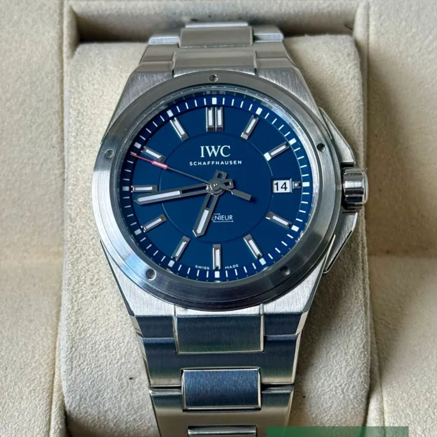 IWC Ingenieur Automatic IW323909 (2015) - Blue dial 40 mm Steel case (7/7)