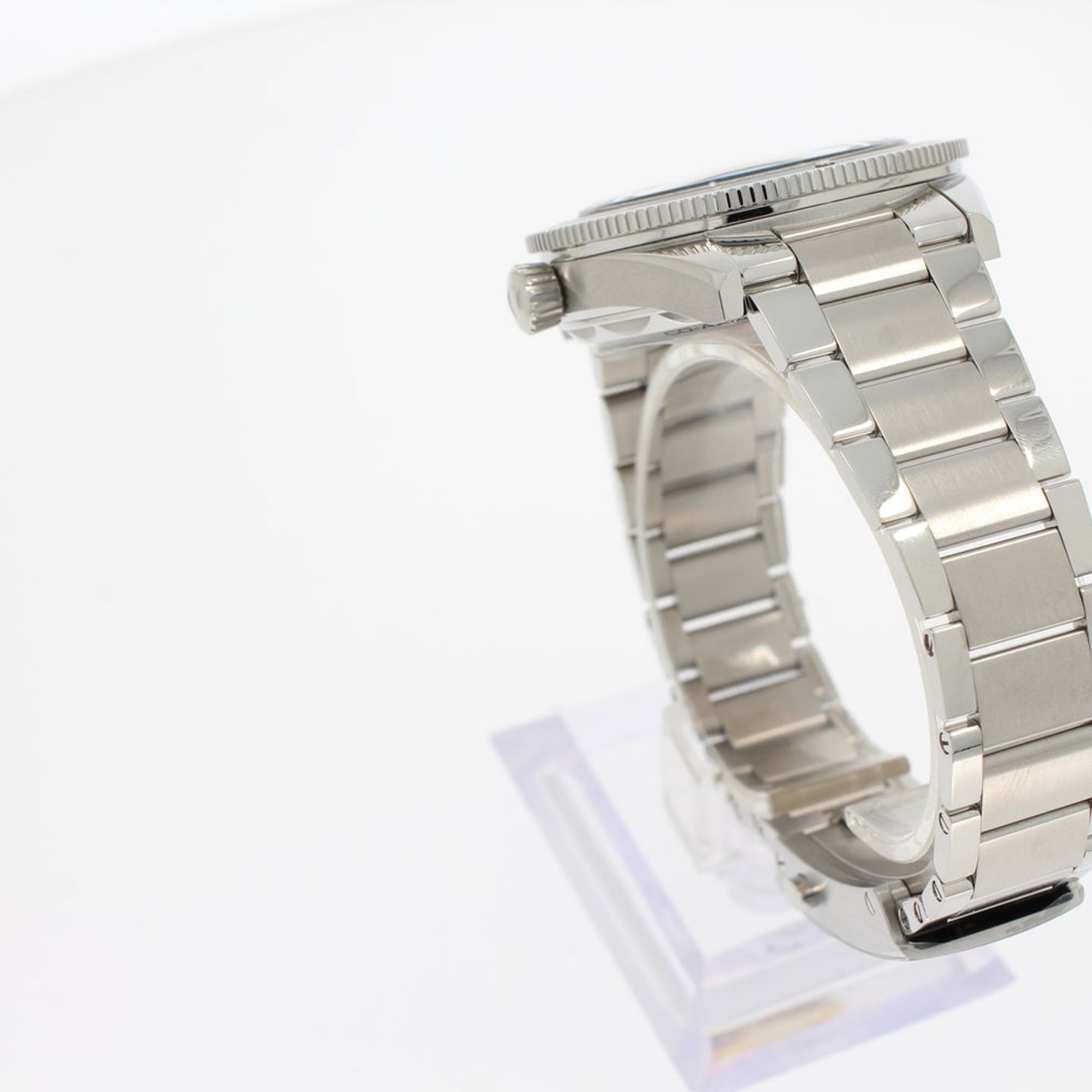 Omega Seamaster 300 234.30.41.21.01.001 (2025) - Black dial 41 mm Steel case (3/4)