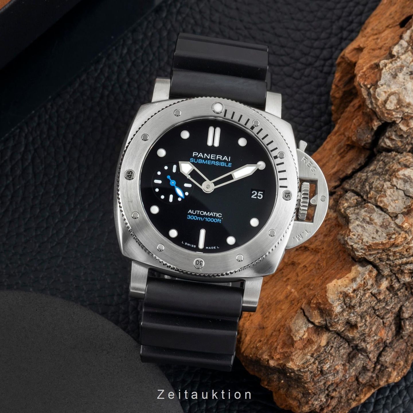 Panerai Luminor Submersible PAM00973 - (3/8)