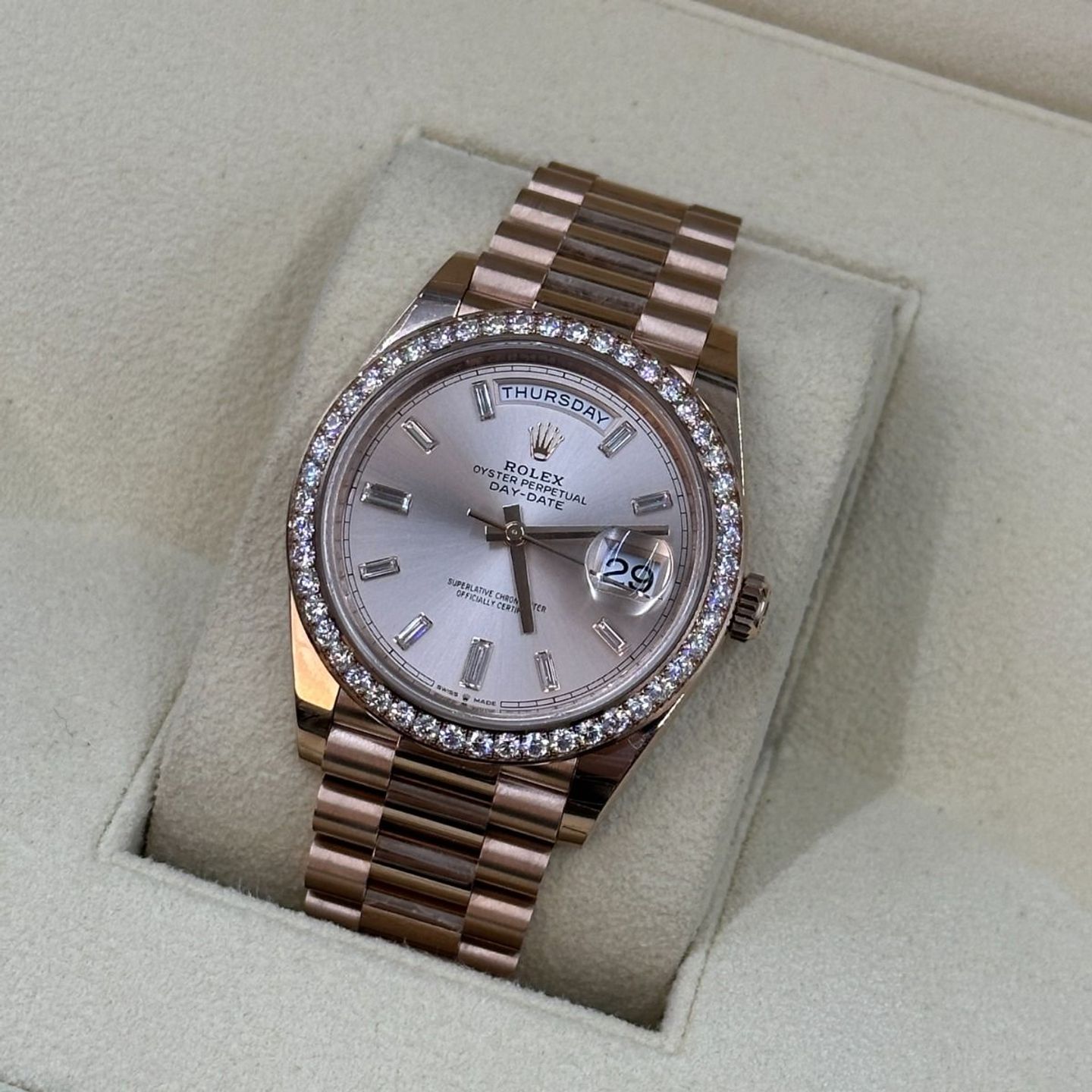 Rolex Day-Date 40 228345RBR (Onbekend (willekeurig serienummer)) - Roze wijzerplaat 40mm Roségoud (7/8)