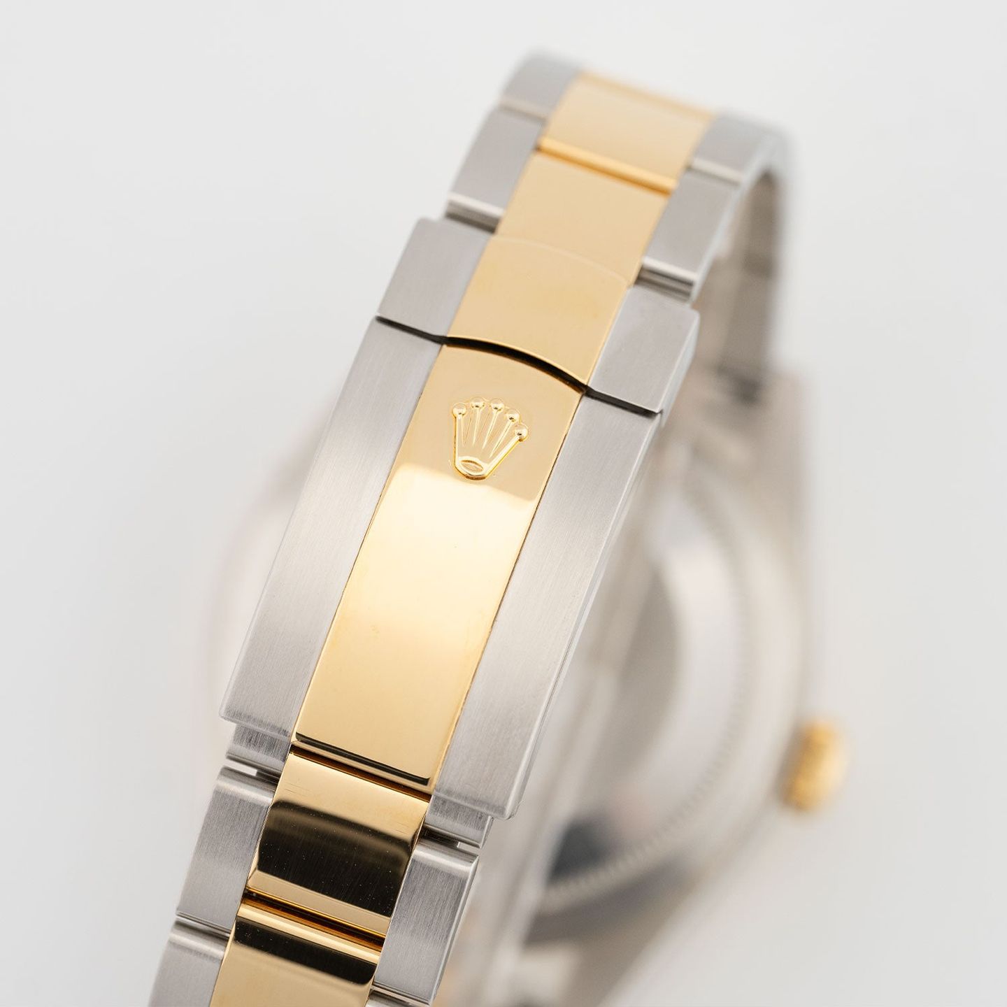 Rolex Sky-Dweller 326933 (2020) - 42mm Goud/Staal (4/5)