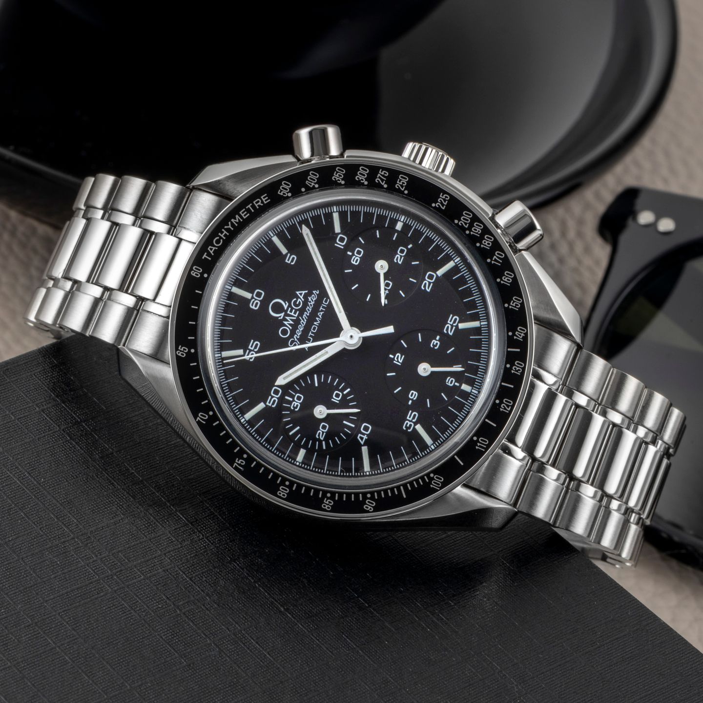 Omega Speedmaster Reduced 3510.50.00 (1999) - Black dial 39 mm Steel case (2/8)