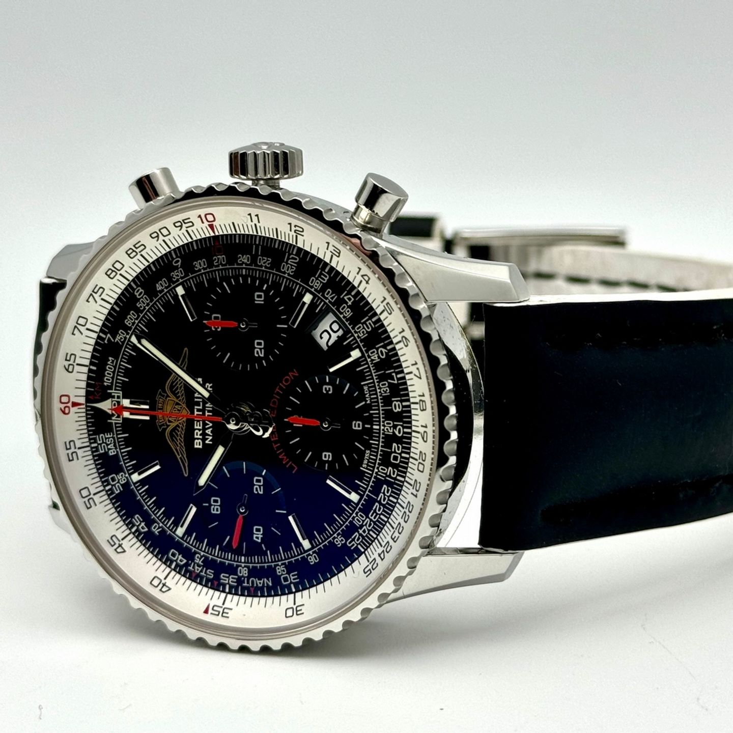 Breitling Navitimer 01 A233225U/BD70 (2015) - Zwart wijzerplaat 42mm Staal (5/9)