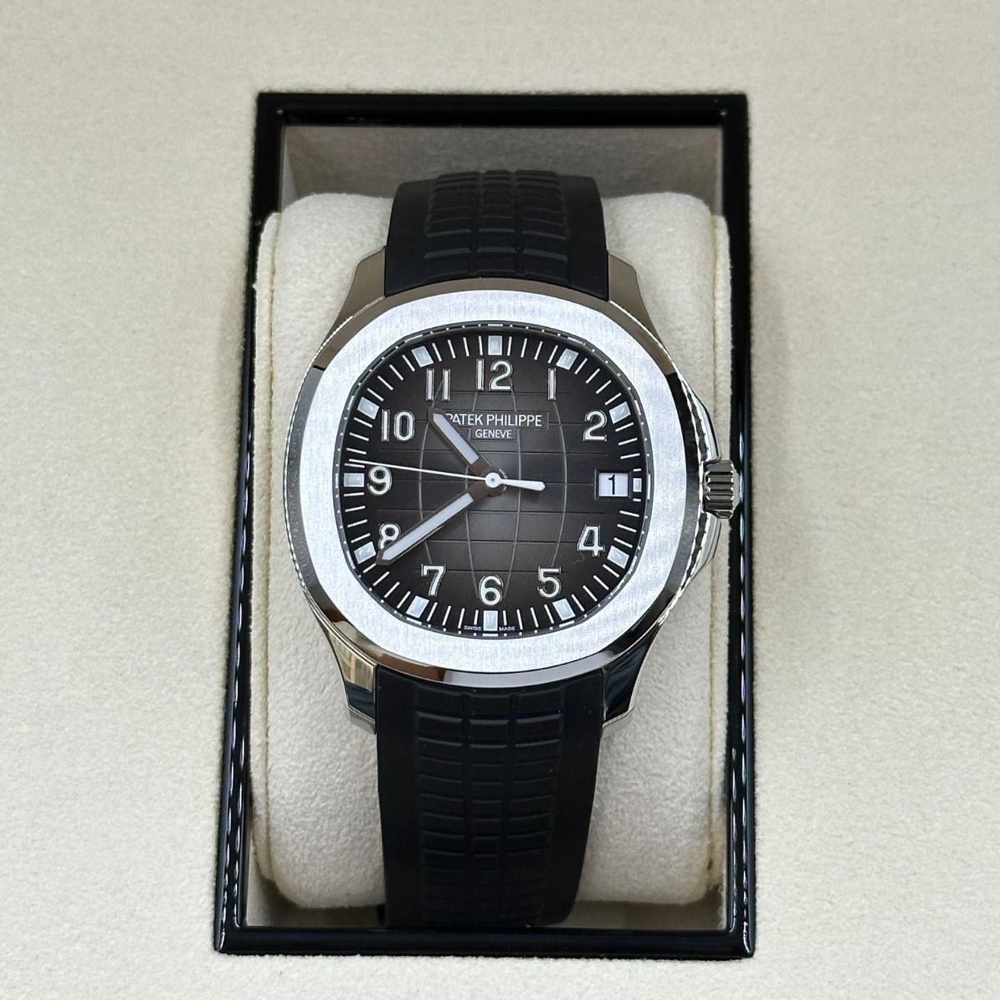 Patek Philippe Aquanaut 5167A-001 (Unknown (random serial)) - Black dial 40 mm Steel case (5/8)