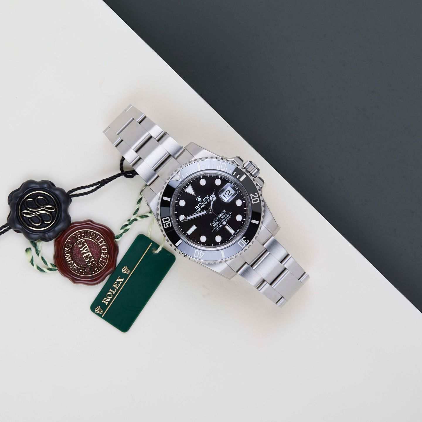 Rolex Submariner Date 116610LN (2018) - Black dial 40 mm Steel case (2/8)