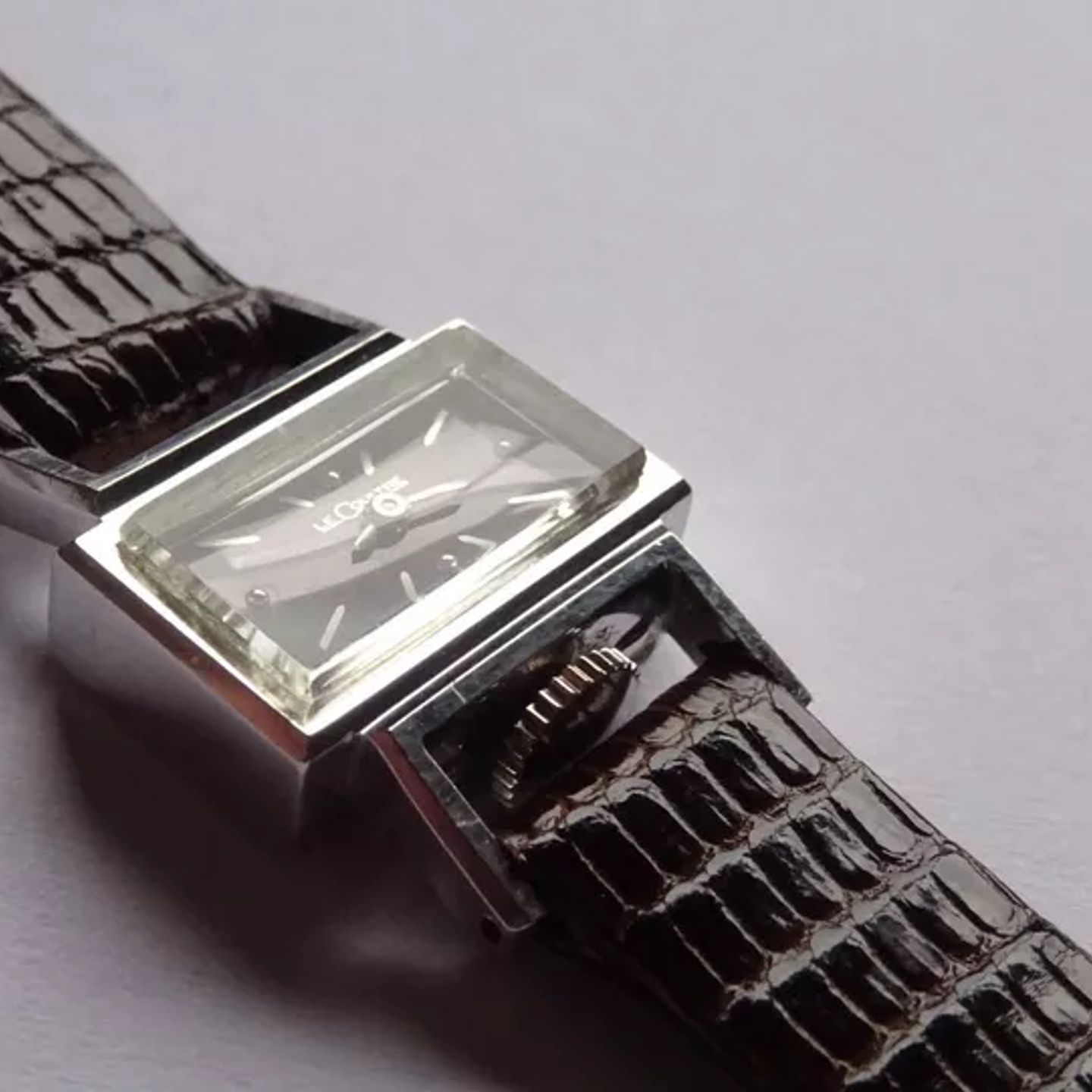 Jaeger-LeCoultre Etrier 238 (1963) - Black dial 19 mm White Gold case (5/8)