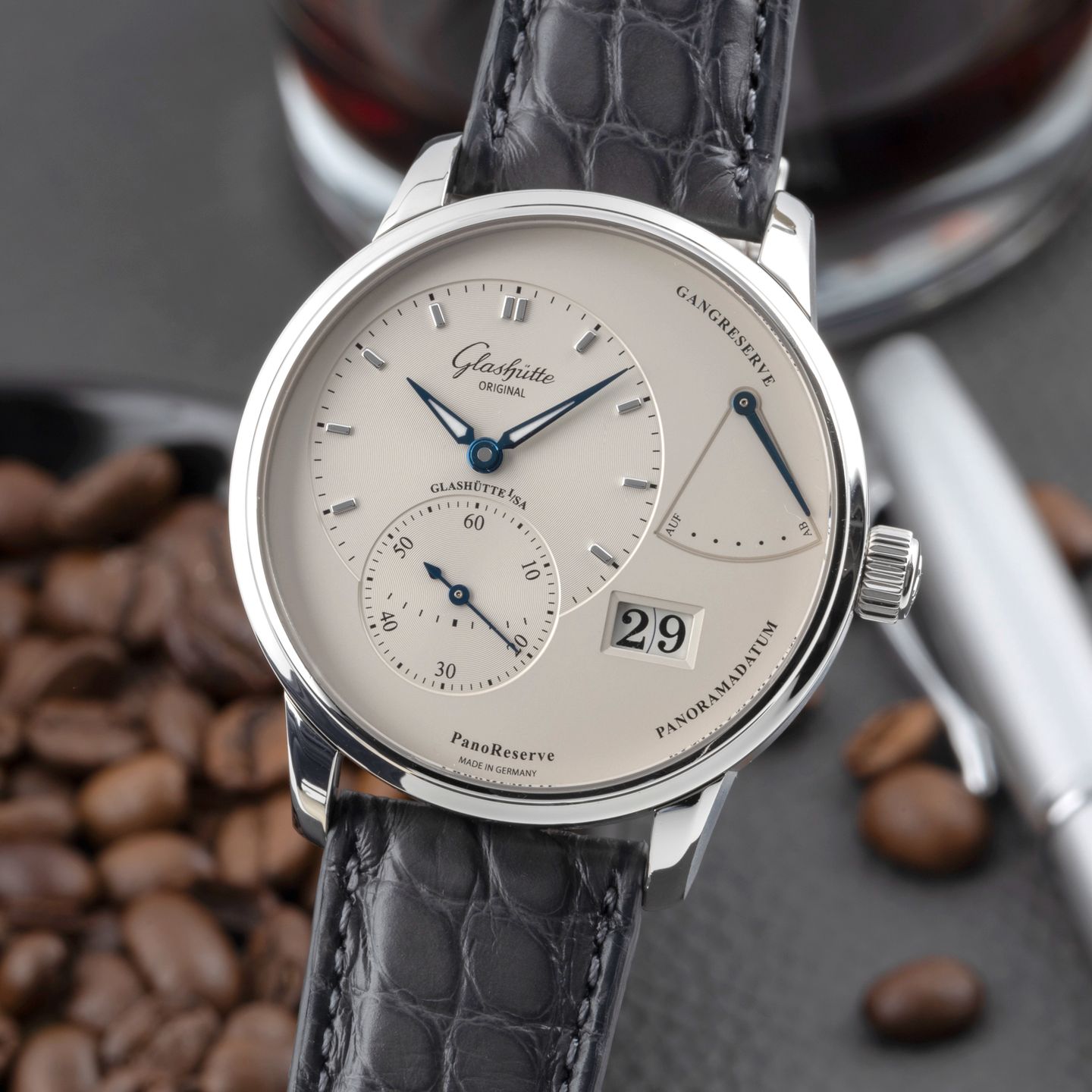 Glashütte Original PanoReserve 1-65-01-22-12-04 (Onbekend (willekeurig serienummer)) - Zilver wijzerplaat 40mm Staal (3/8)