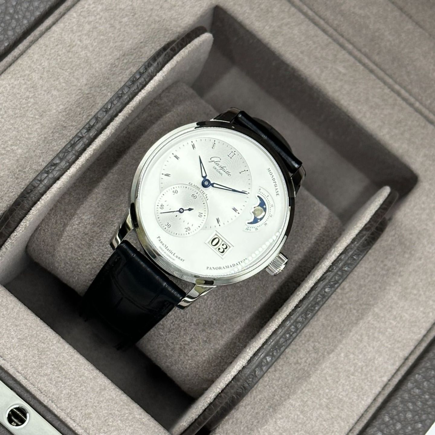 Glashütte Original PanoMaticLunar 1-90-02-42-32-61 (2024) - Silver dial 40 mm Steel case (7/8)