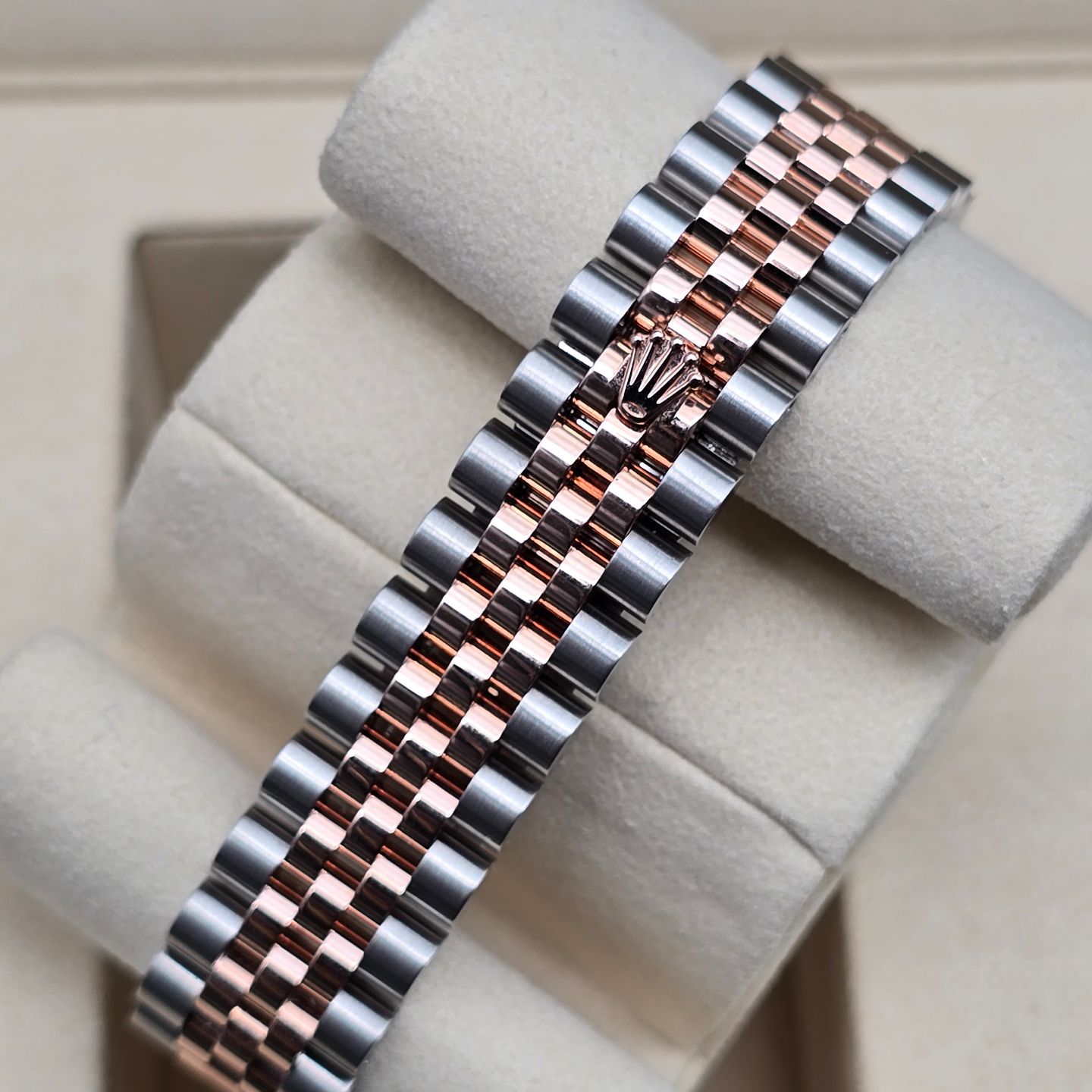 Rolex Datejust 31 278271 (2026) - Brown dial 31 mm Gold/Steel case (7/8)