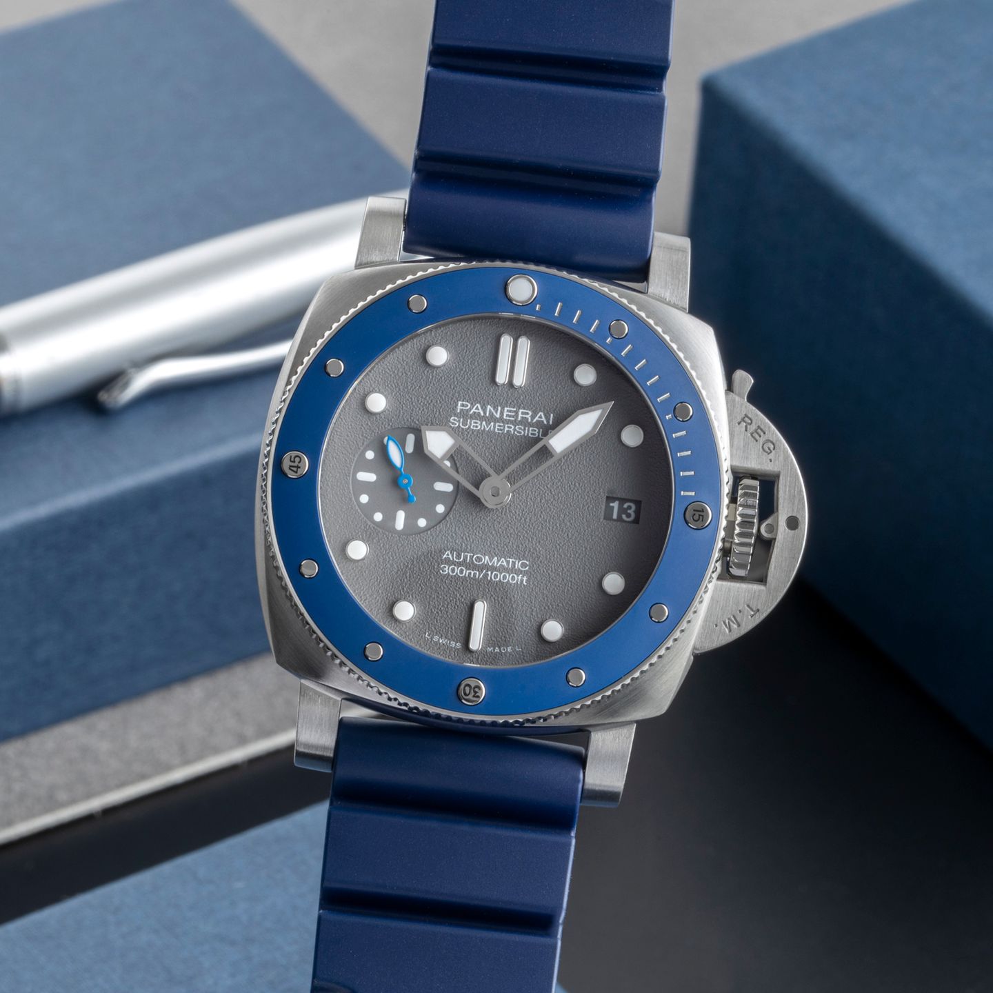 Panerai Luminor Submersible PAM00959 (Unknown (random serial)) - Grey dial 42 mm Steel case (3/8)