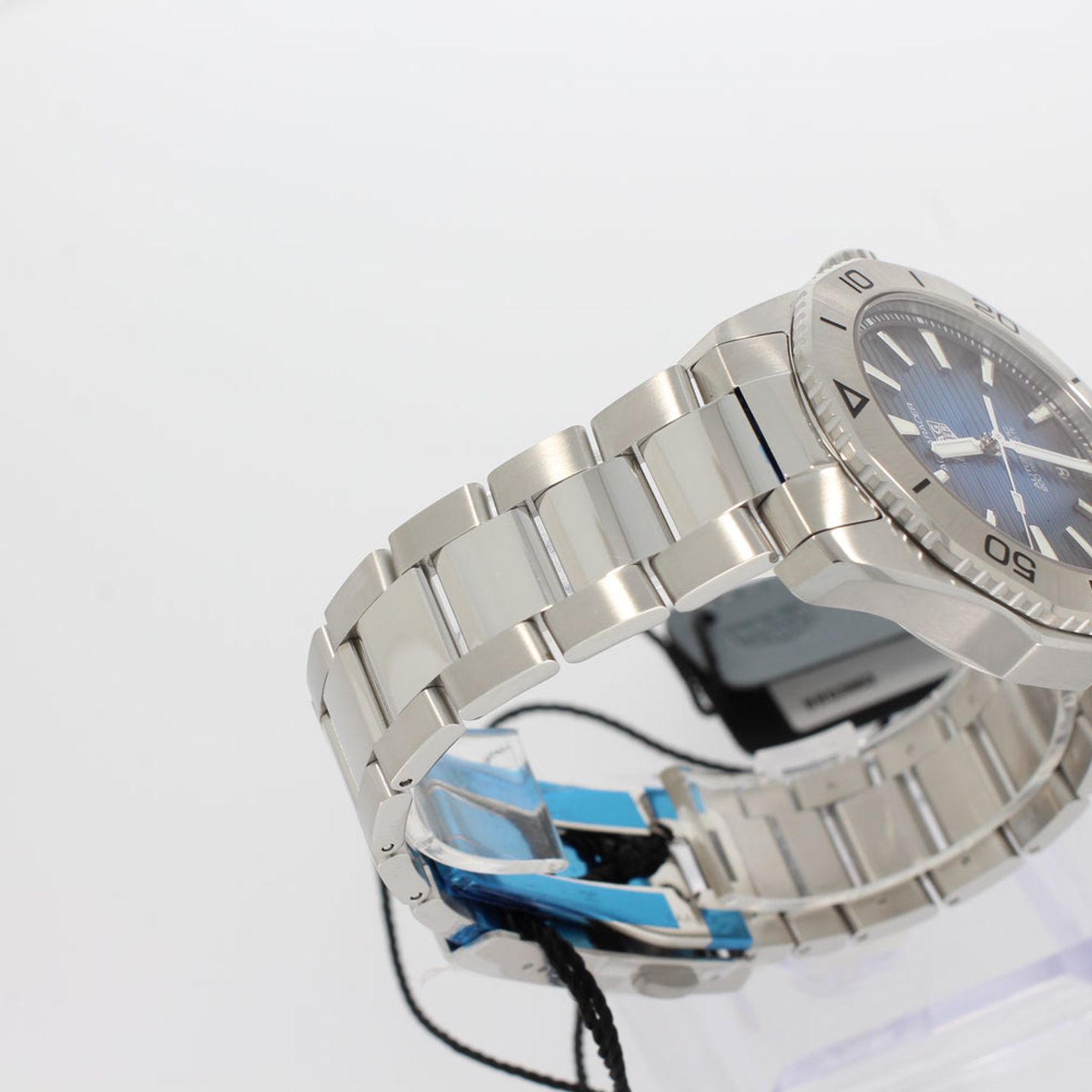 TAG Heuer Aquaracer WBP2111.BA0627 (2025) - Blue dial 40 mm Steel case (3/4)