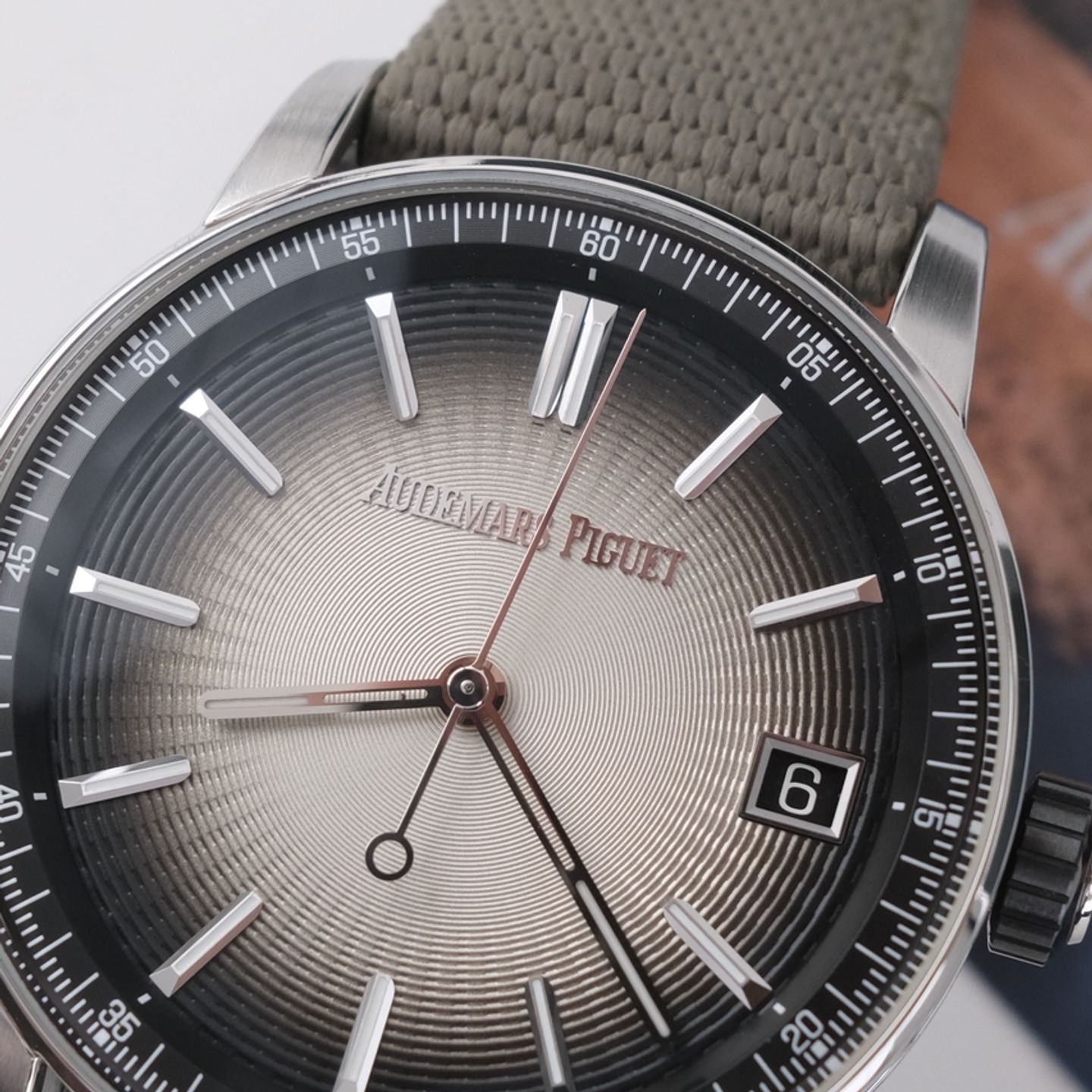 Audemars Piguet CODE 11.59 15210QT - (4/8)