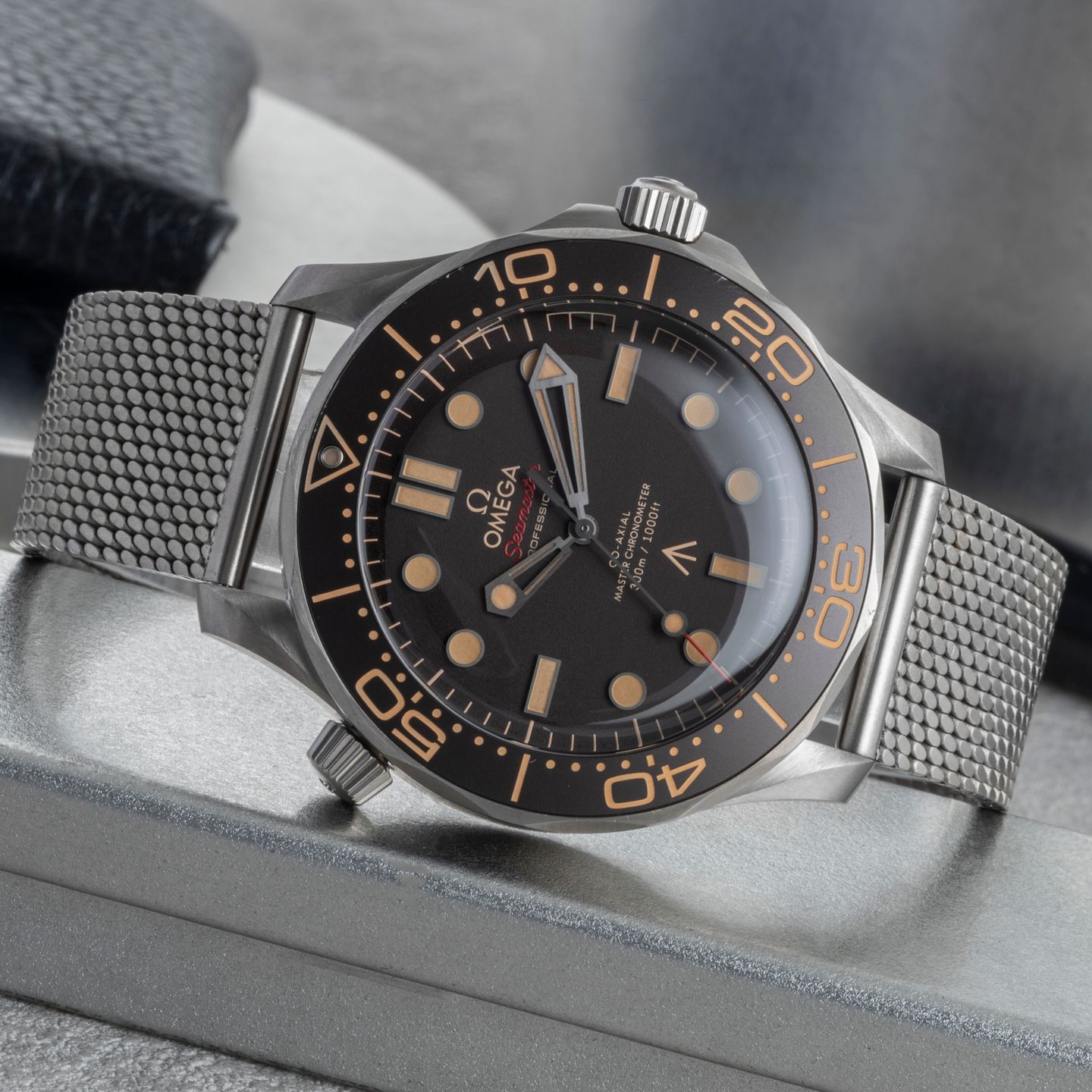 Omega Seamaster Diver 300 M 210.90.42.20.01.001 - (2/8)