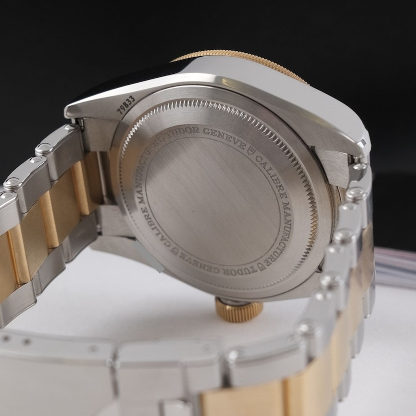 Tudor Black Bay GMT 79833MN (2022) - Black dial 41 mm Steel case (7/8)