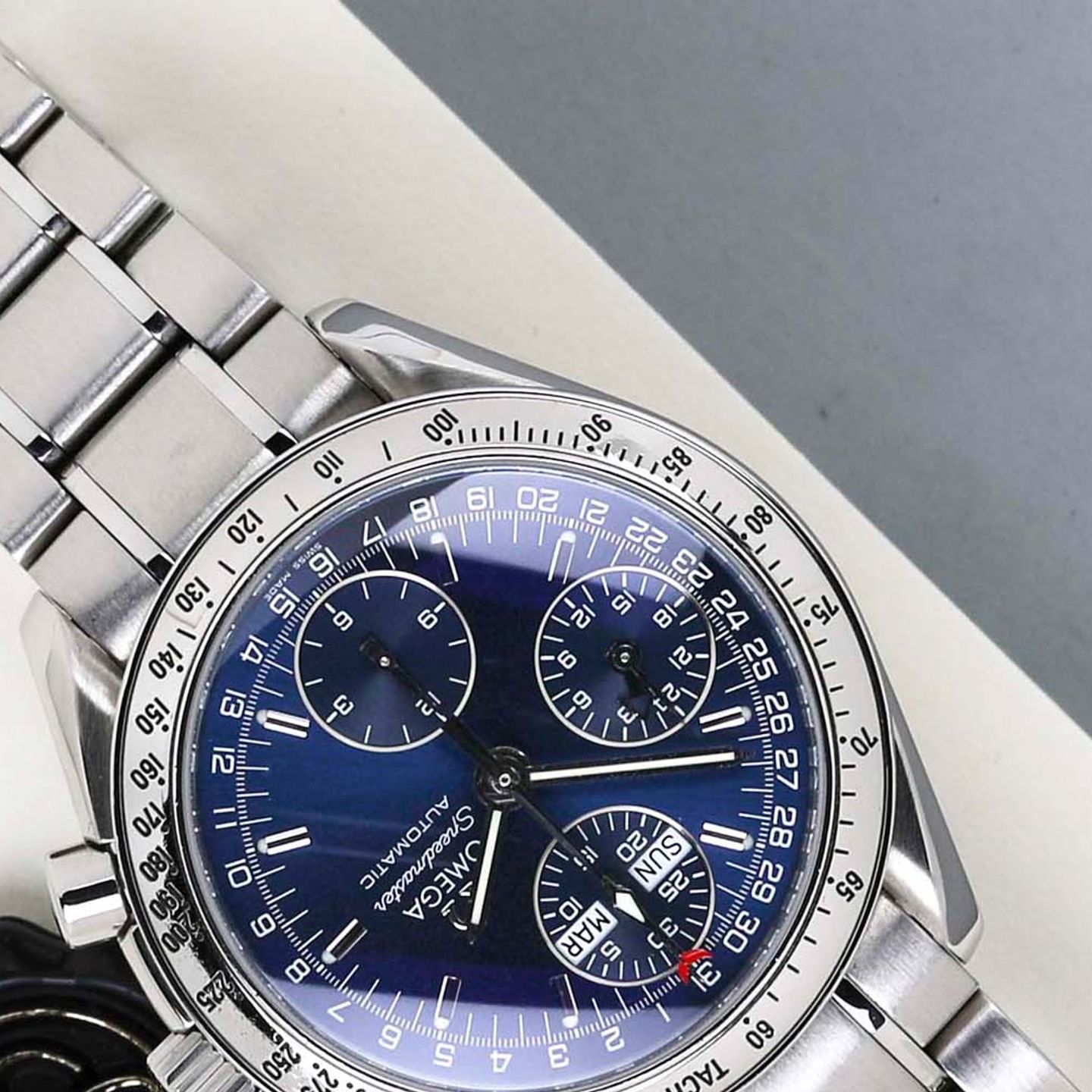 Omega Speedmaster Day Date 3523.80.00 - (4/8)