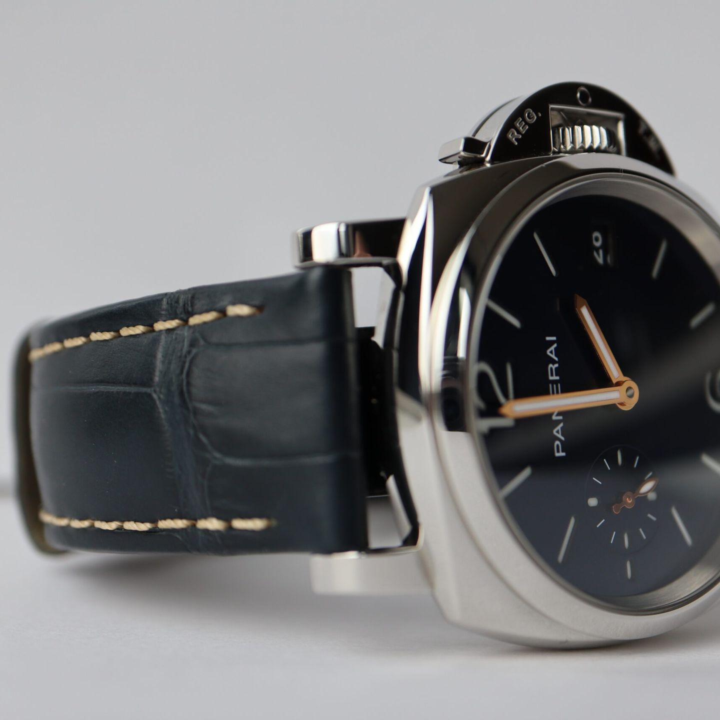 Panerai Luminor Due PAM01273 (2024) - Blue dial 38 mm Steel case (6/8)