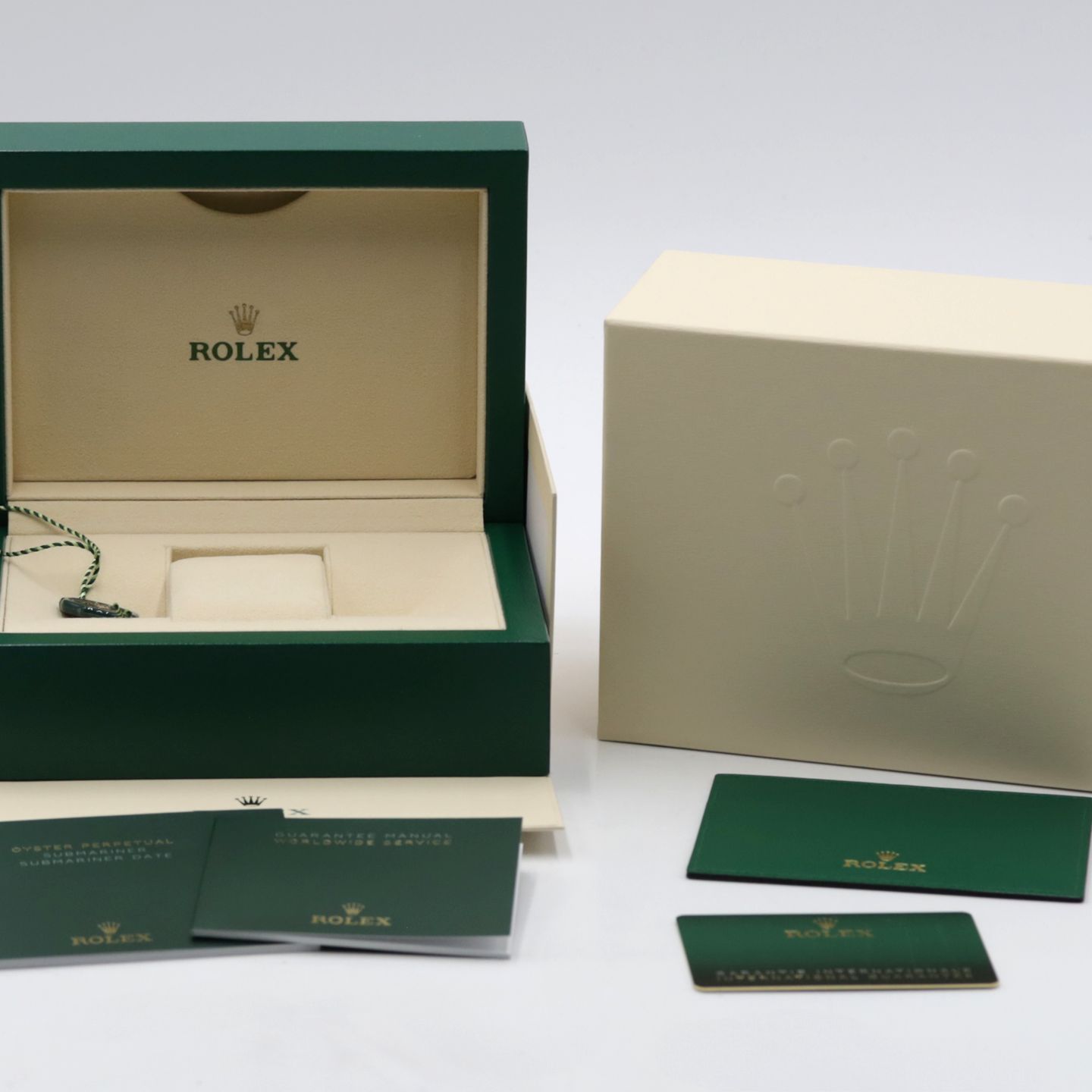 Rolex Submariner Date 126610LN (Unknown (random serial)) - Black dial 41 mm Steel case (8/8)