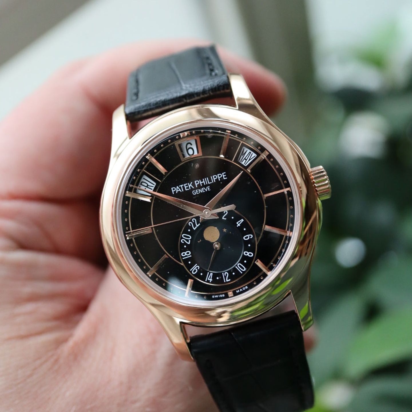 Patek Philippe Annual Calendar 5205R (2021) - Zwart wijzerplaat 41mm Roségoud (1/3)