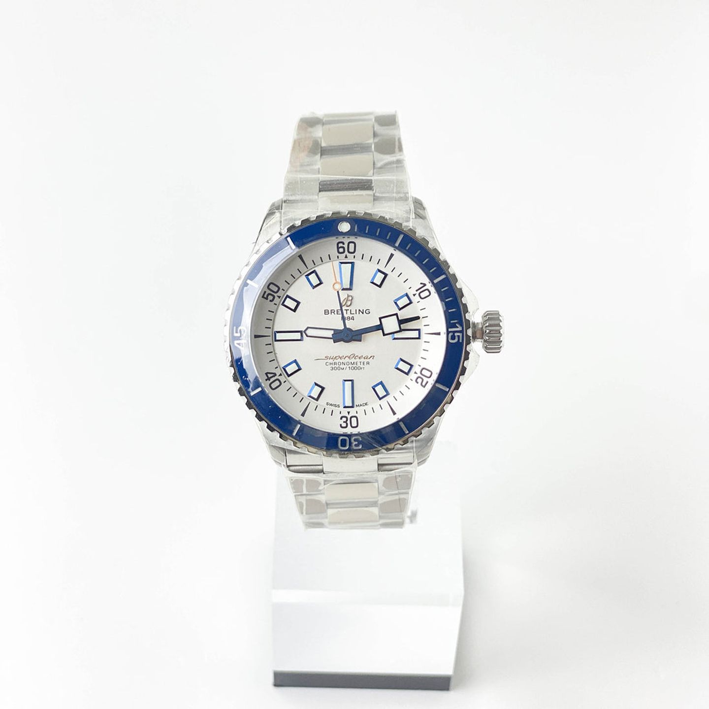 Breitling Superocean 42 A17375E71G1A1 (2024) - Zilver wijzerplaat 42mm Staal (1/1)