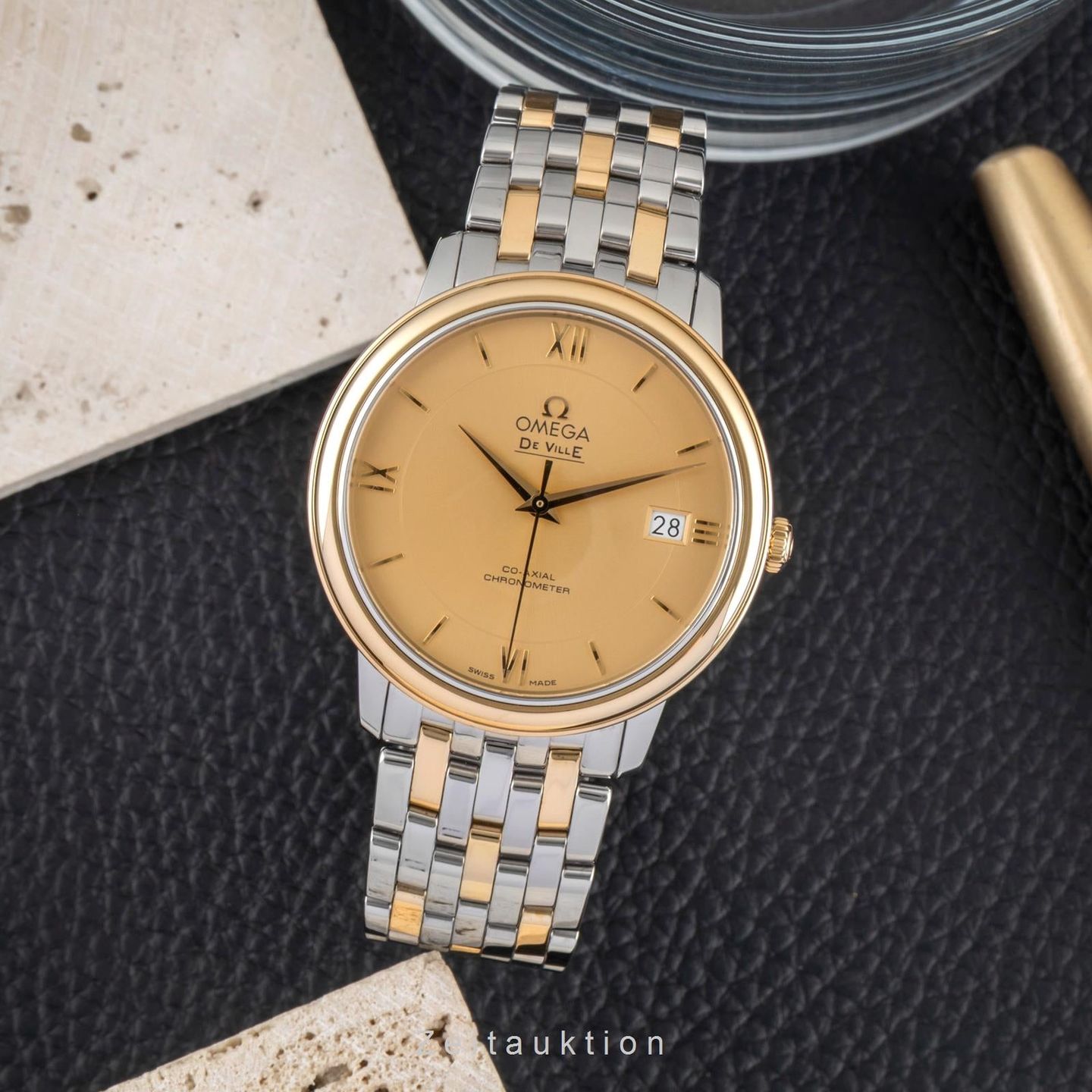 Omega De Ville Prestige 424.20.37.20.08.001 (2014) - Champagne dial 37 mm Steel case (3/8)