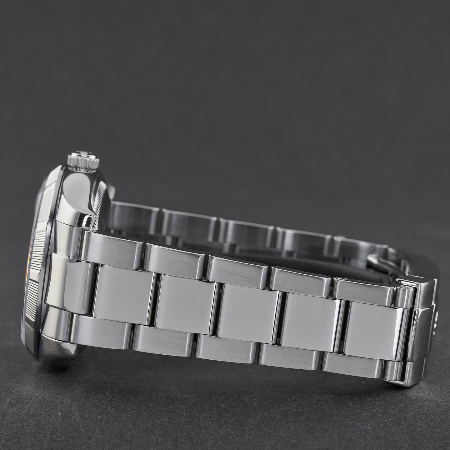 Rolex Oyster Perpetual Date 115210 - (5/8)