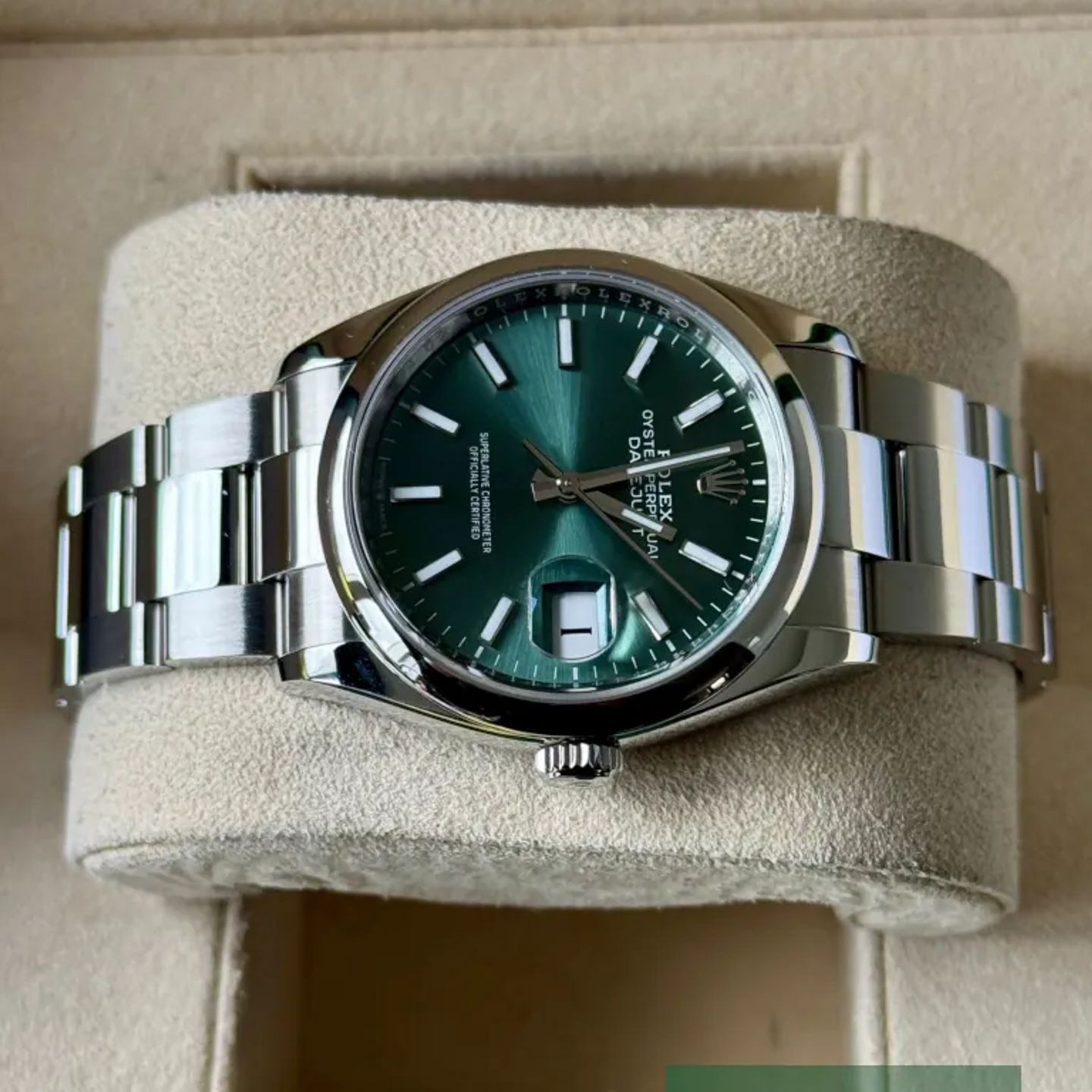 Rolex Datejust 36 126200 (2022) - Green dial 36 mm Steel case (4/7)