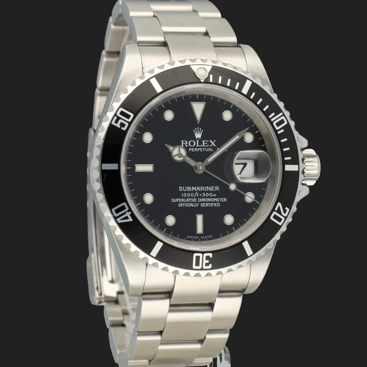 Rolex Submariner Date 16610 (2004) - Black dial 40 mm Steel case (4/8)