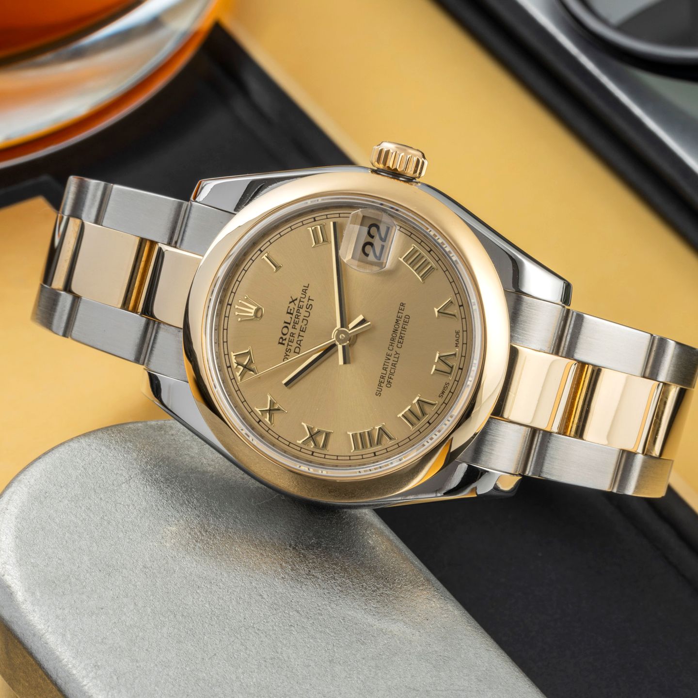 Rolex Datejust 31 178243 (2007) - Champagne wijzerplaat 31mm Goud/Staal (2/8)